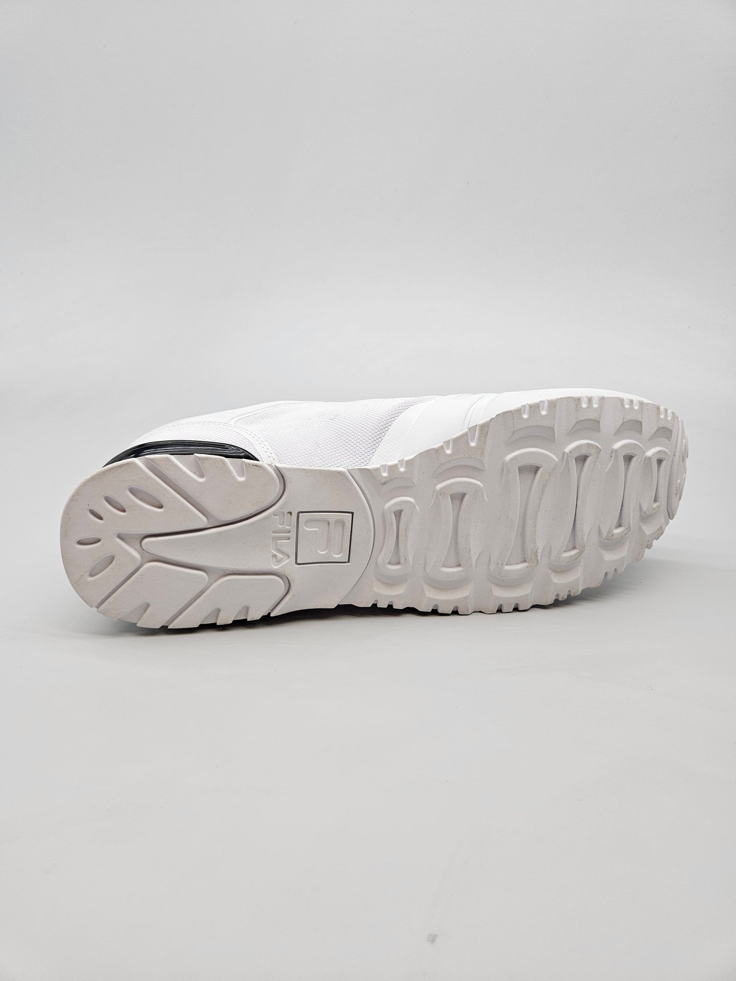 FILA NOVI ORIGINAL PATIKI BR 46
