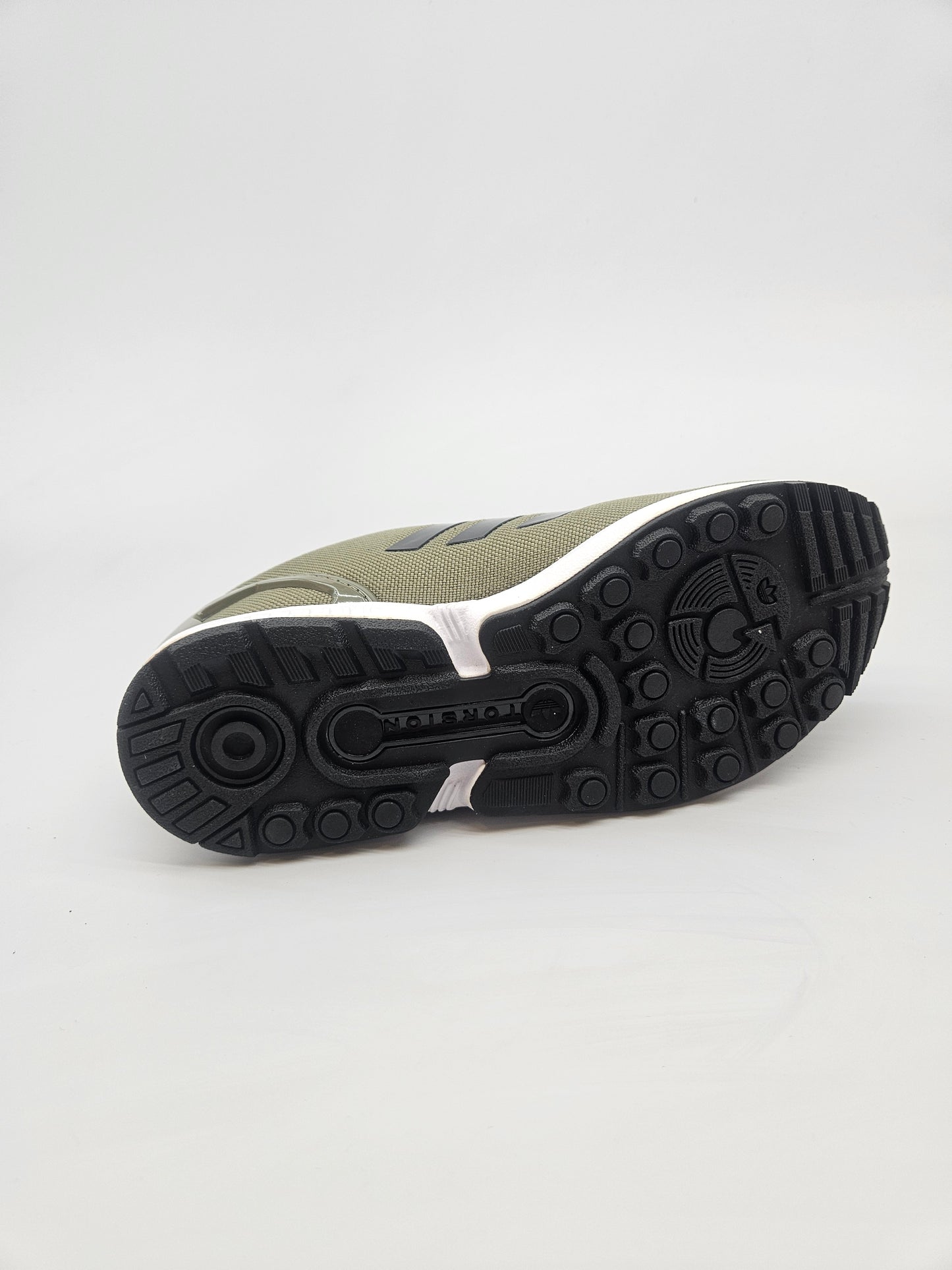 ADIDAS NOVI ORIGINAL PATIKI BR 38.5