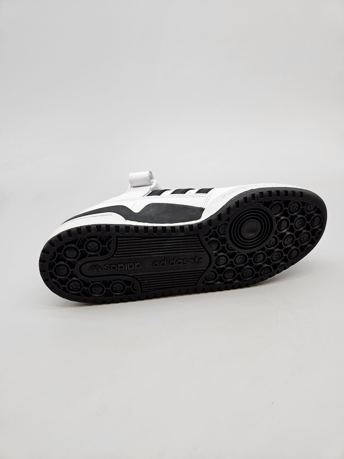 ADIDAS ORIGINAL NOVI PATIKI BR 40