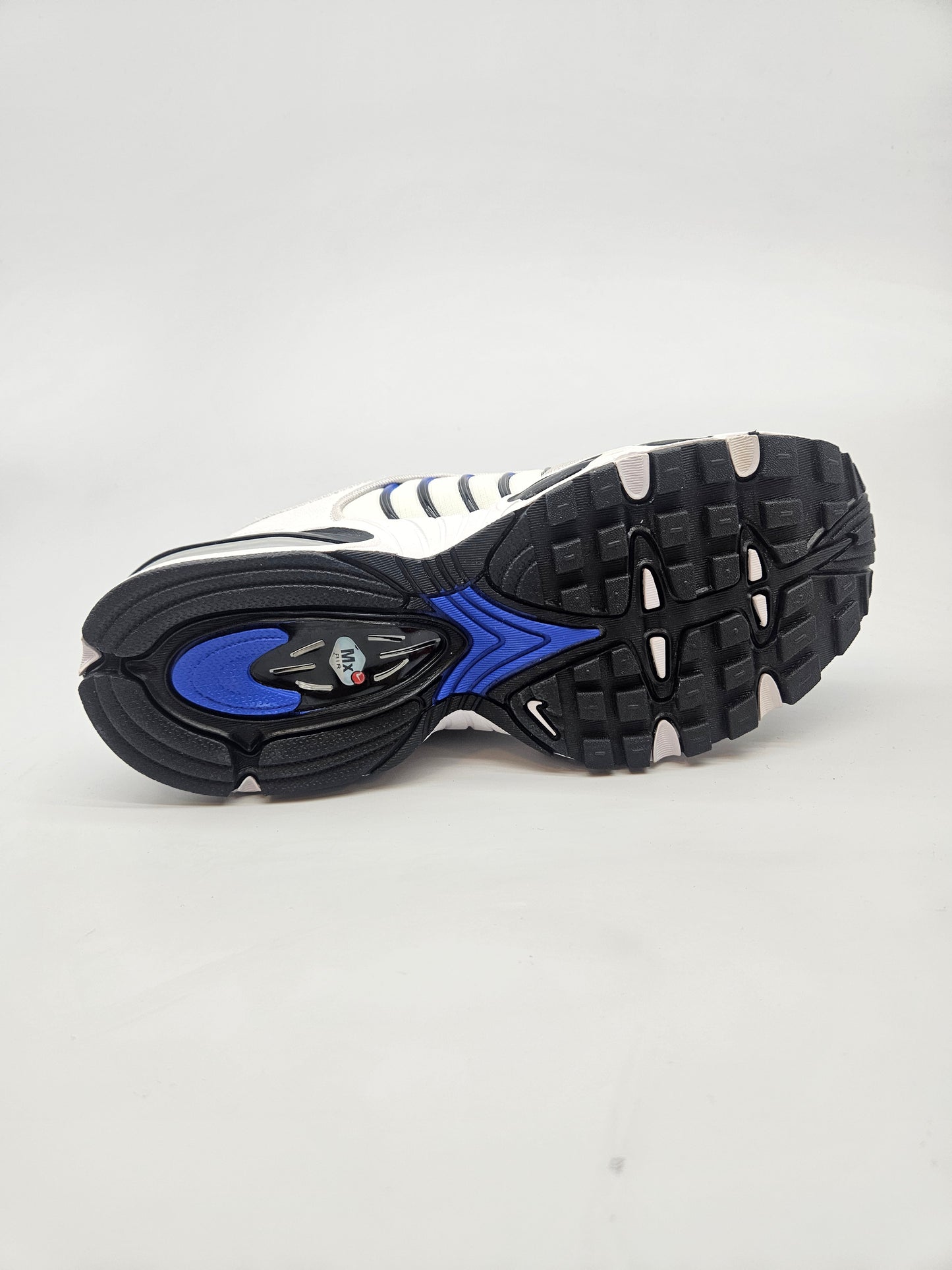 NIKE NOVI ORIGINAL PATIKI BR 37.5