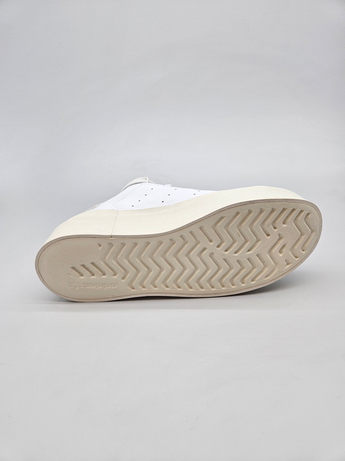 ADIDAS NOVI ORIGINAL PATIKI BR 39