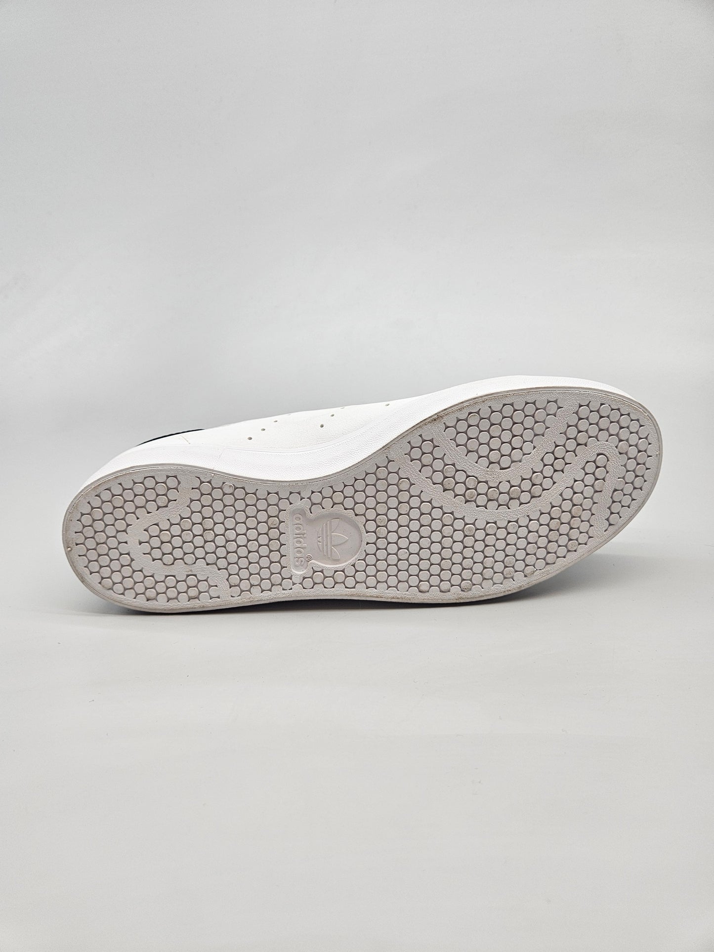 ADIDAS NOVI ORIGINAL PATIKI BR 38.5