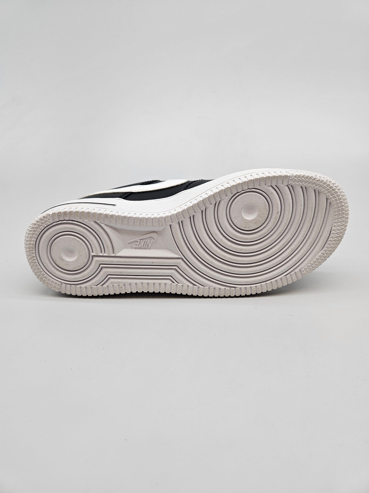 NIKE NOVI ORIGINAL PATIKI BR 38