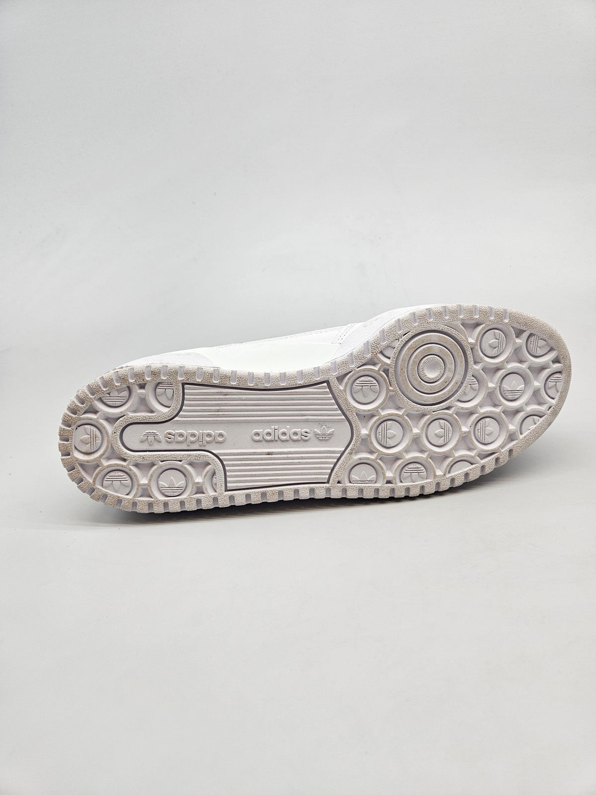 ADIDAS NOVI ORIGINAL PATIKI BR 39