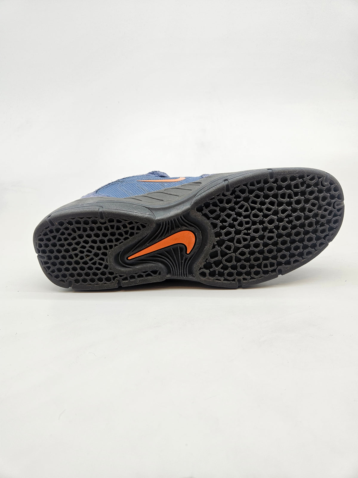 NIKE NOVI ORIGINAL PATIKI BR 41