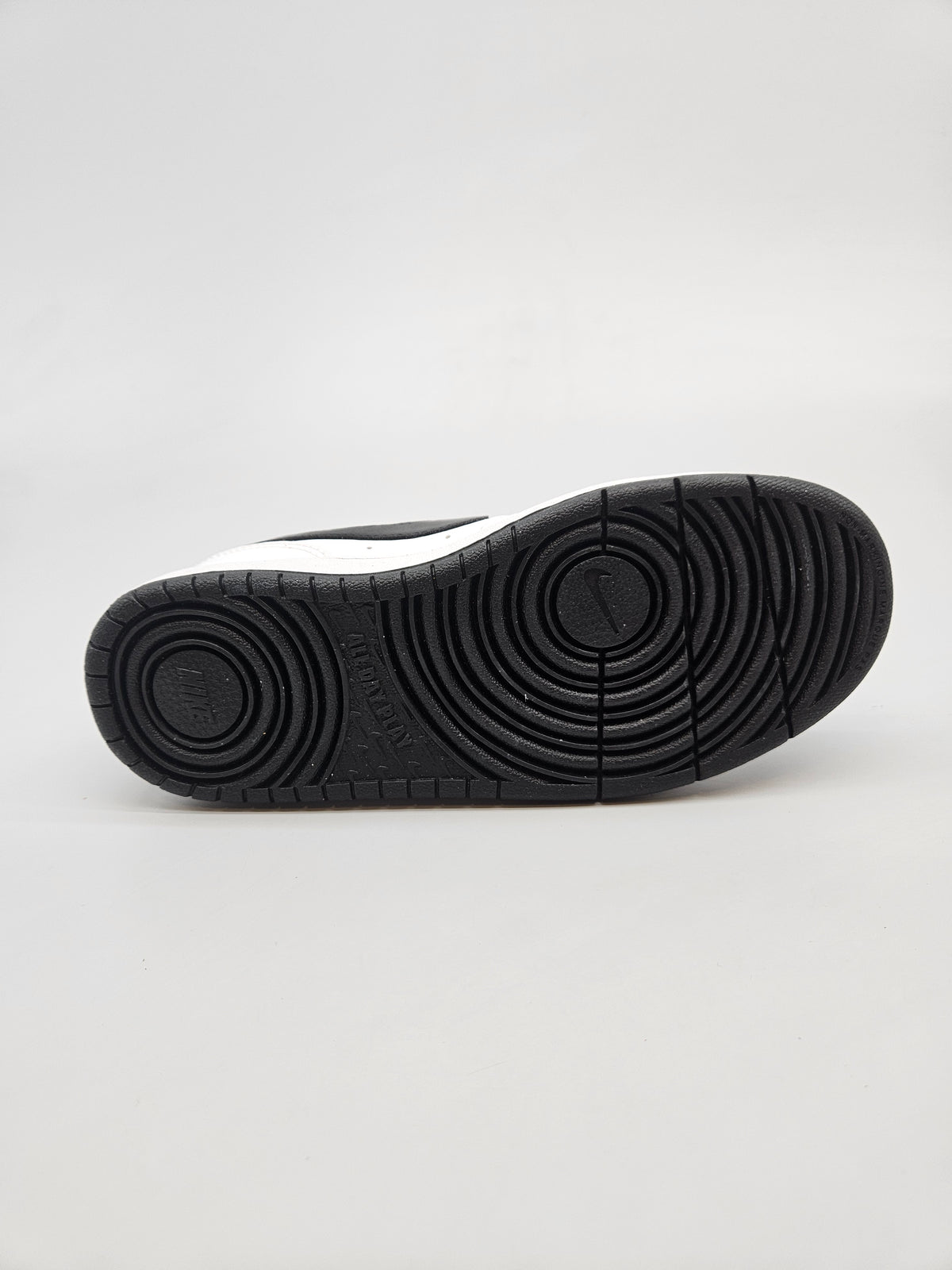 NIKE NOVI ORIGINAL PATIKI BR 36
