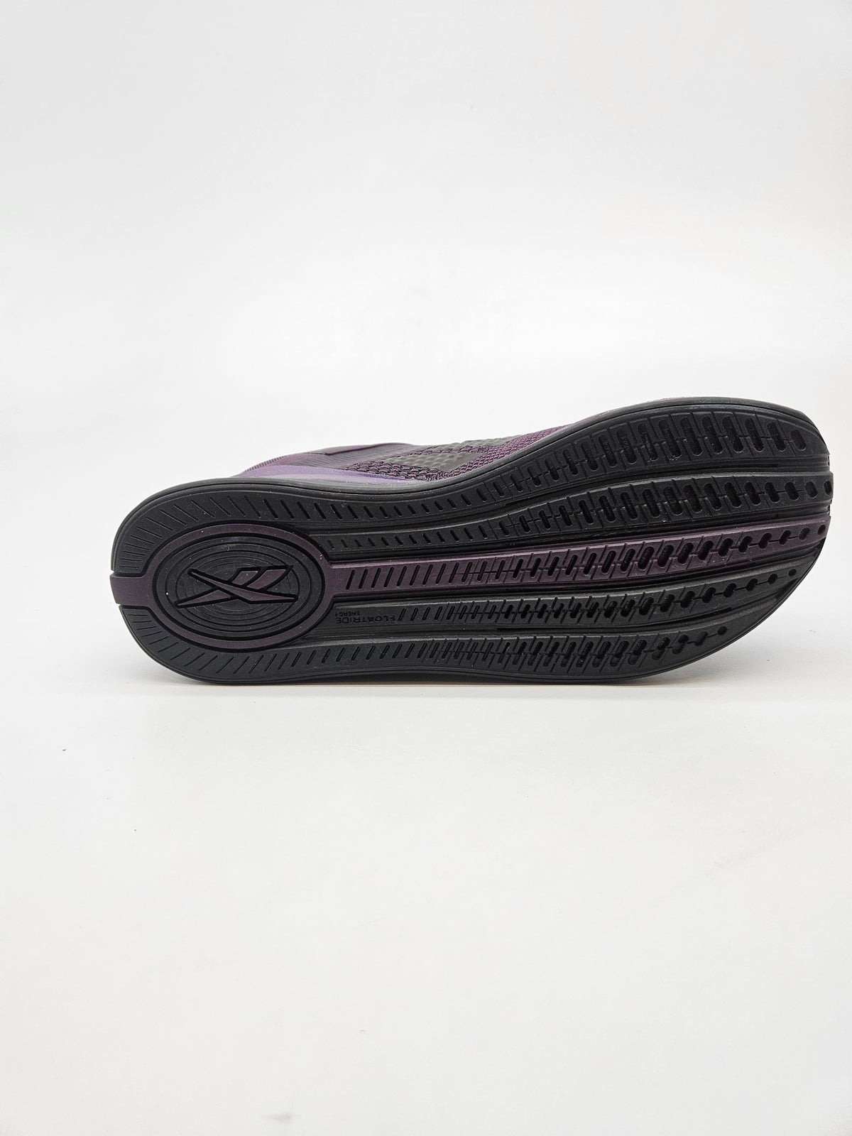 REEBOK NOVI ORIGINAL PATIKI BR 35.5