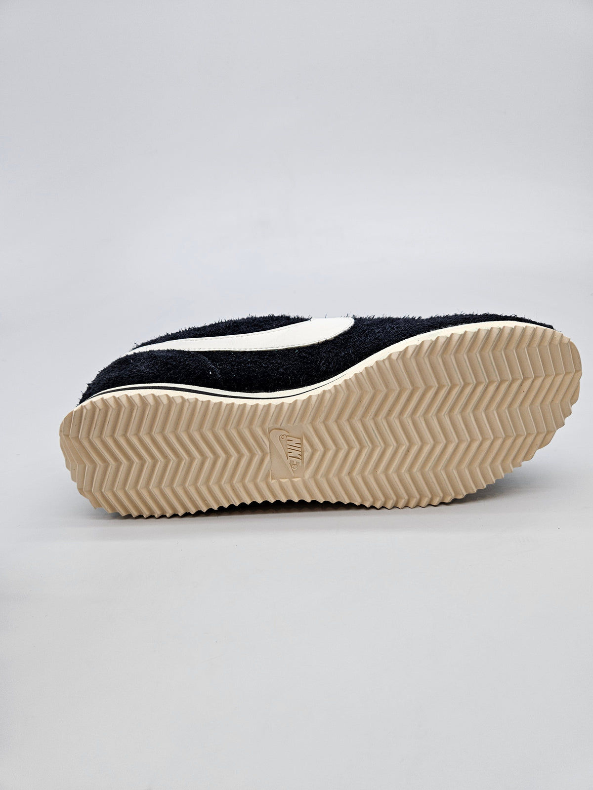 NIKE NOVI ORIGINAL PATIKI BR 37.5