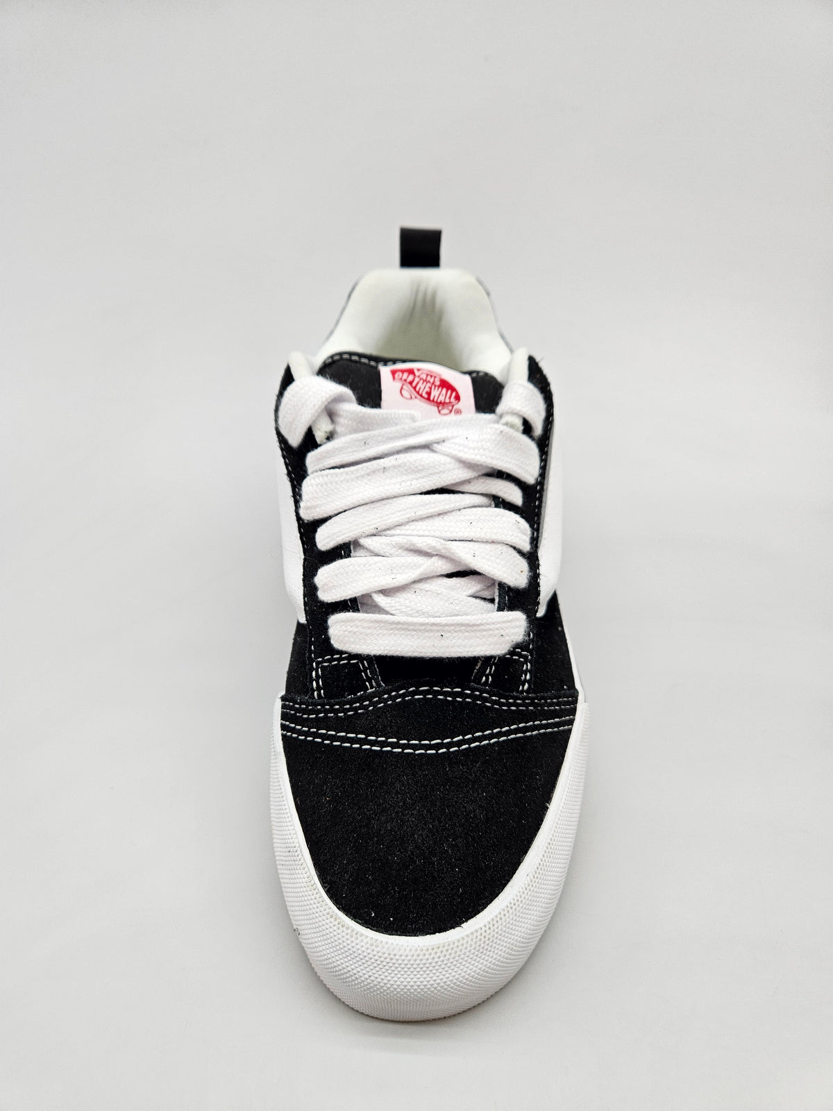 VANS NOVI ORIGINAL PATIKI BR 42
