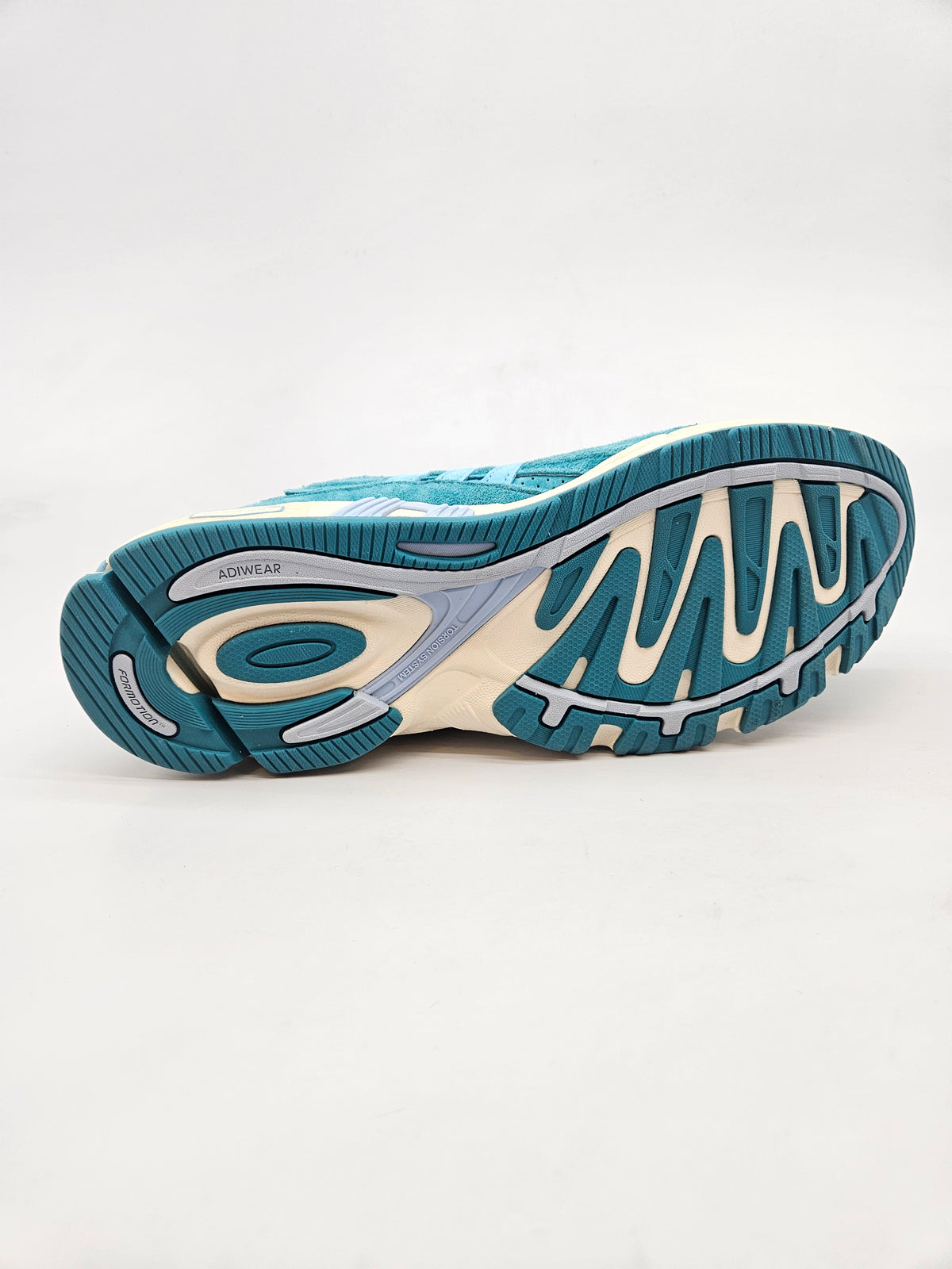 ADIDAS NOVI ORIGINAL PATIKI BR 44
