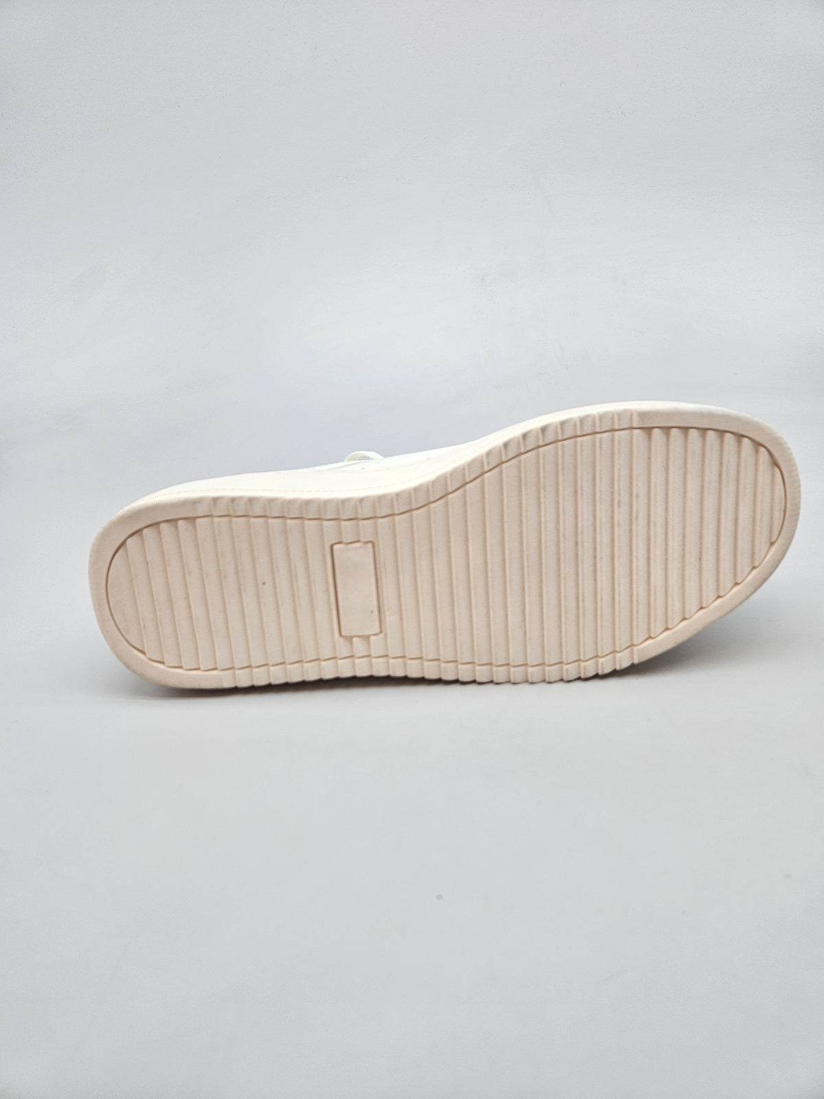 ANNA FIELD NOVI ORIGINAL PATIKI BR 39