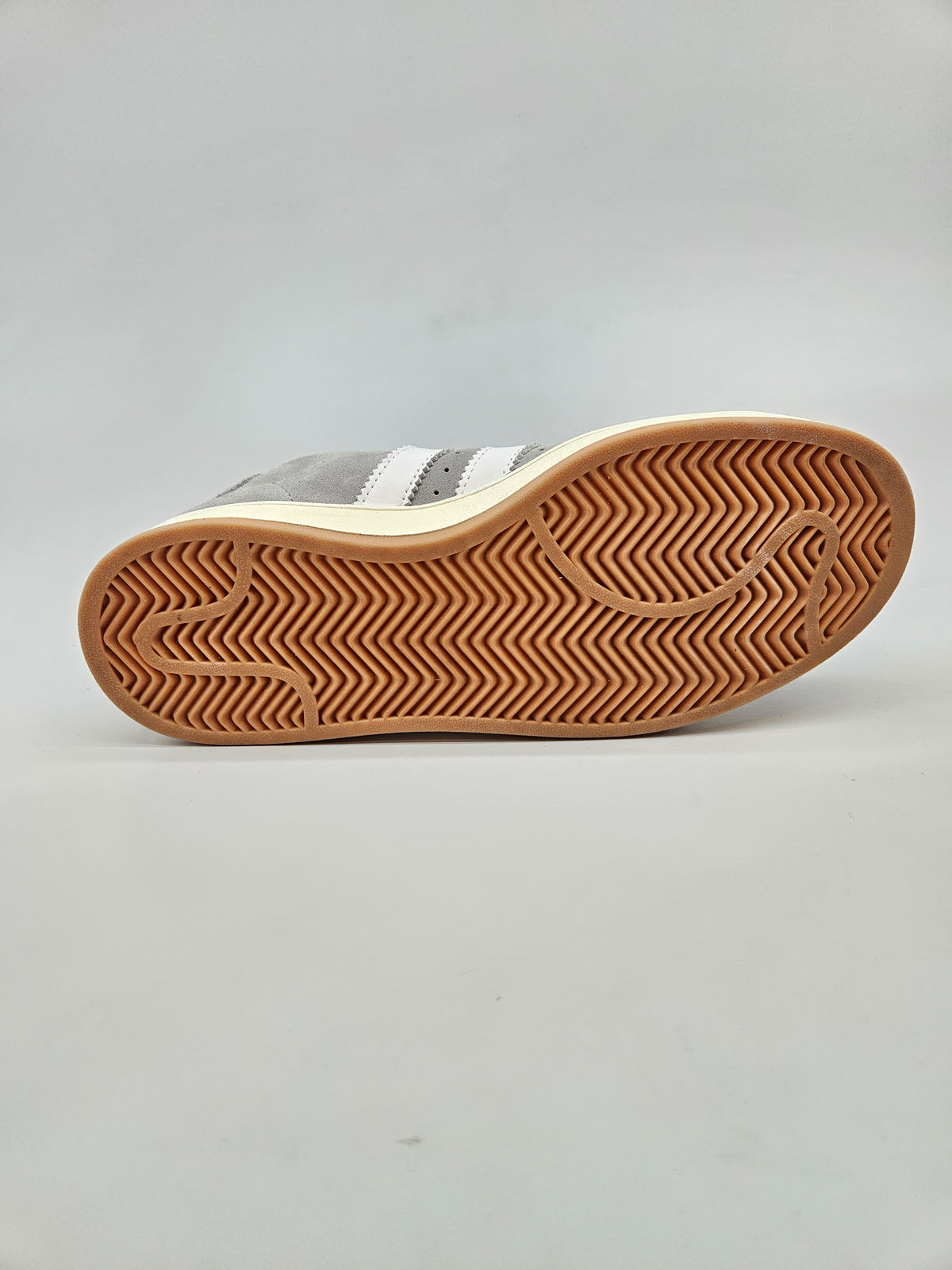 ADIDAS CAMPUS NOVI ORIGINAL PATIKI BR 42.5