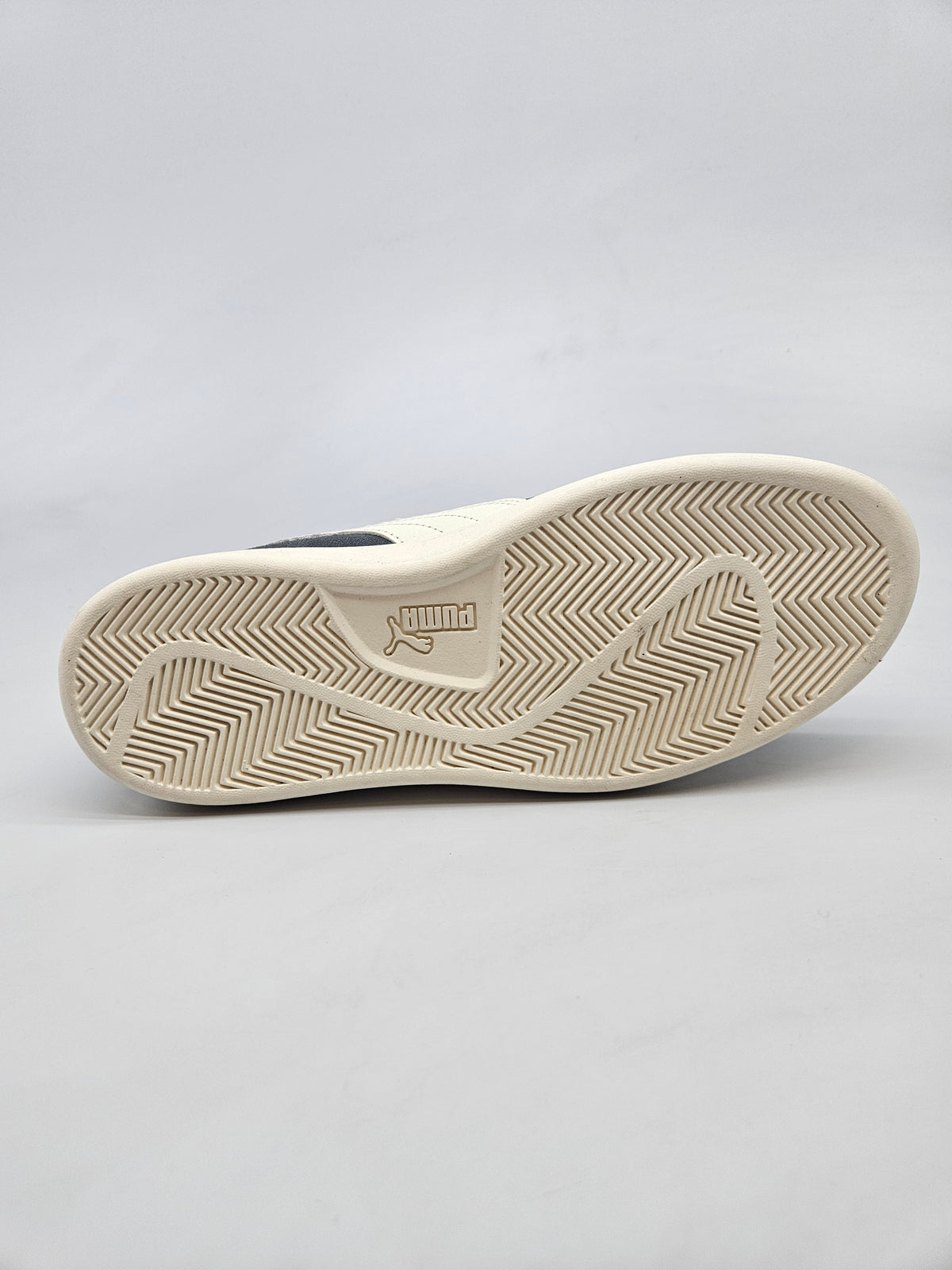 PUMA NOVI ORIGINAL PATIKI BR 39