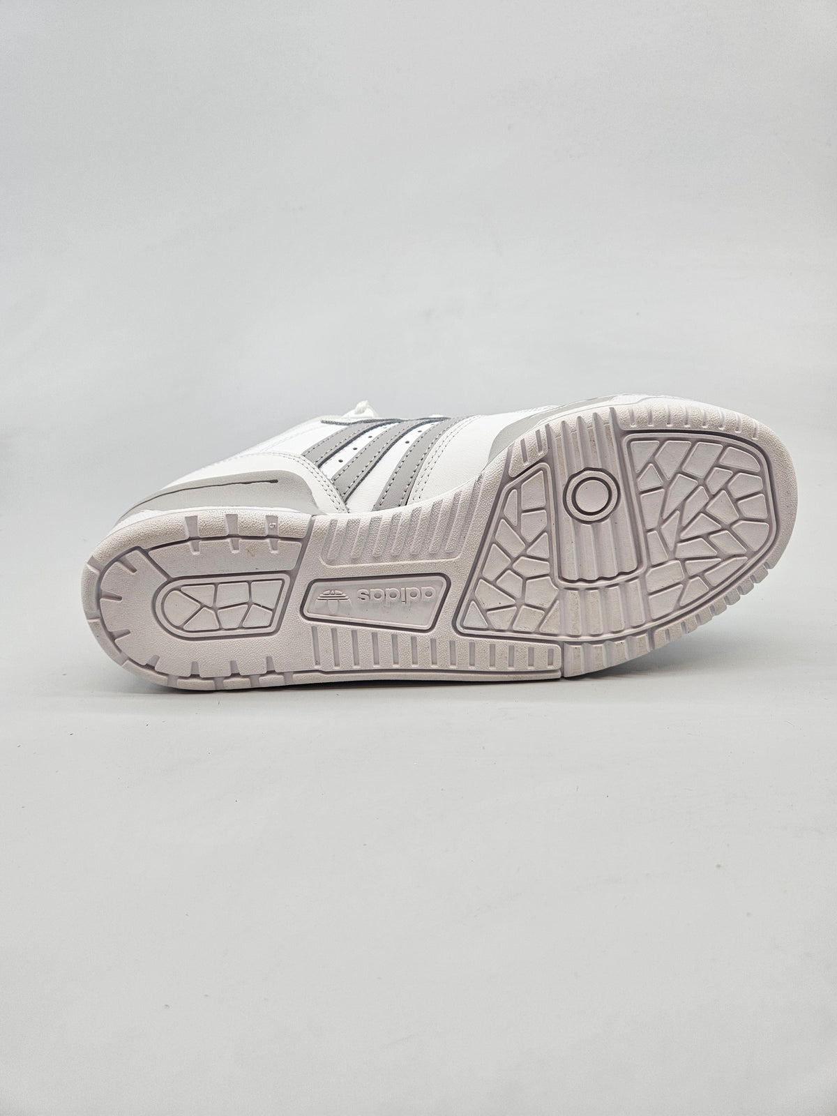 ADIDAS NOVI ORIGINAL PATIKI BR 38