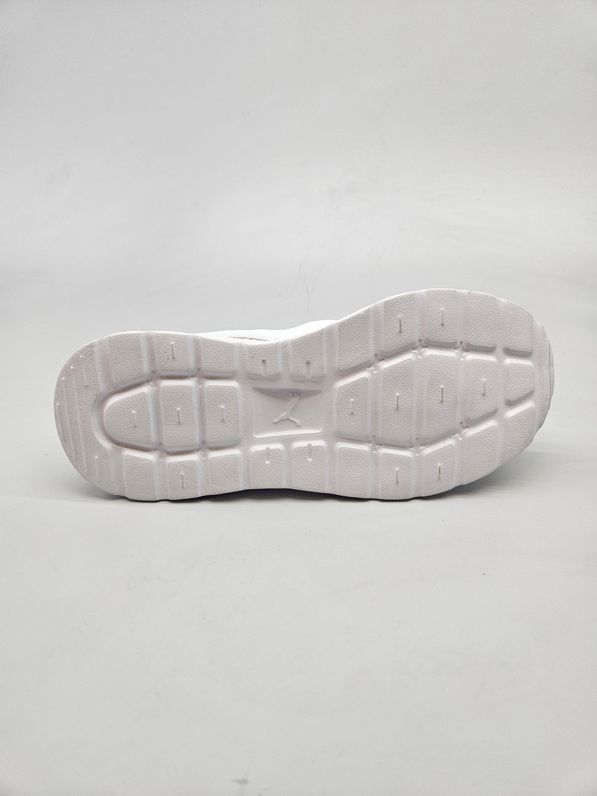 PUMA NOVI ORIGINAL PATIKI BR 37.5