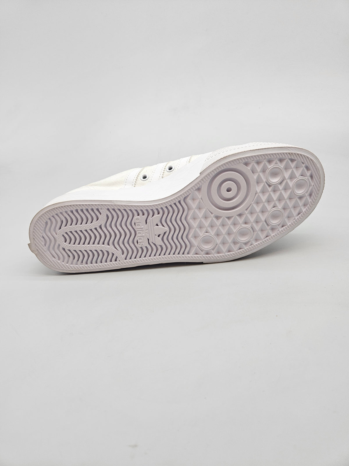 ADIDAS NOVI ORIGINAL PATIKI BR 42