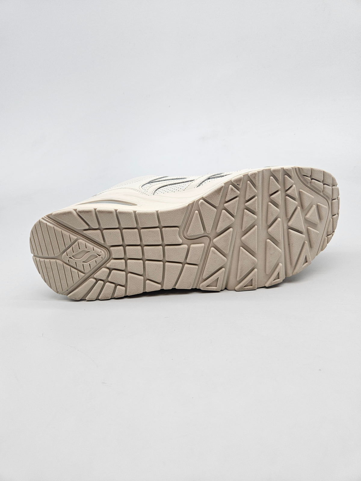SKECHERS NOVI ORIGINAL PATIKI BR 40
