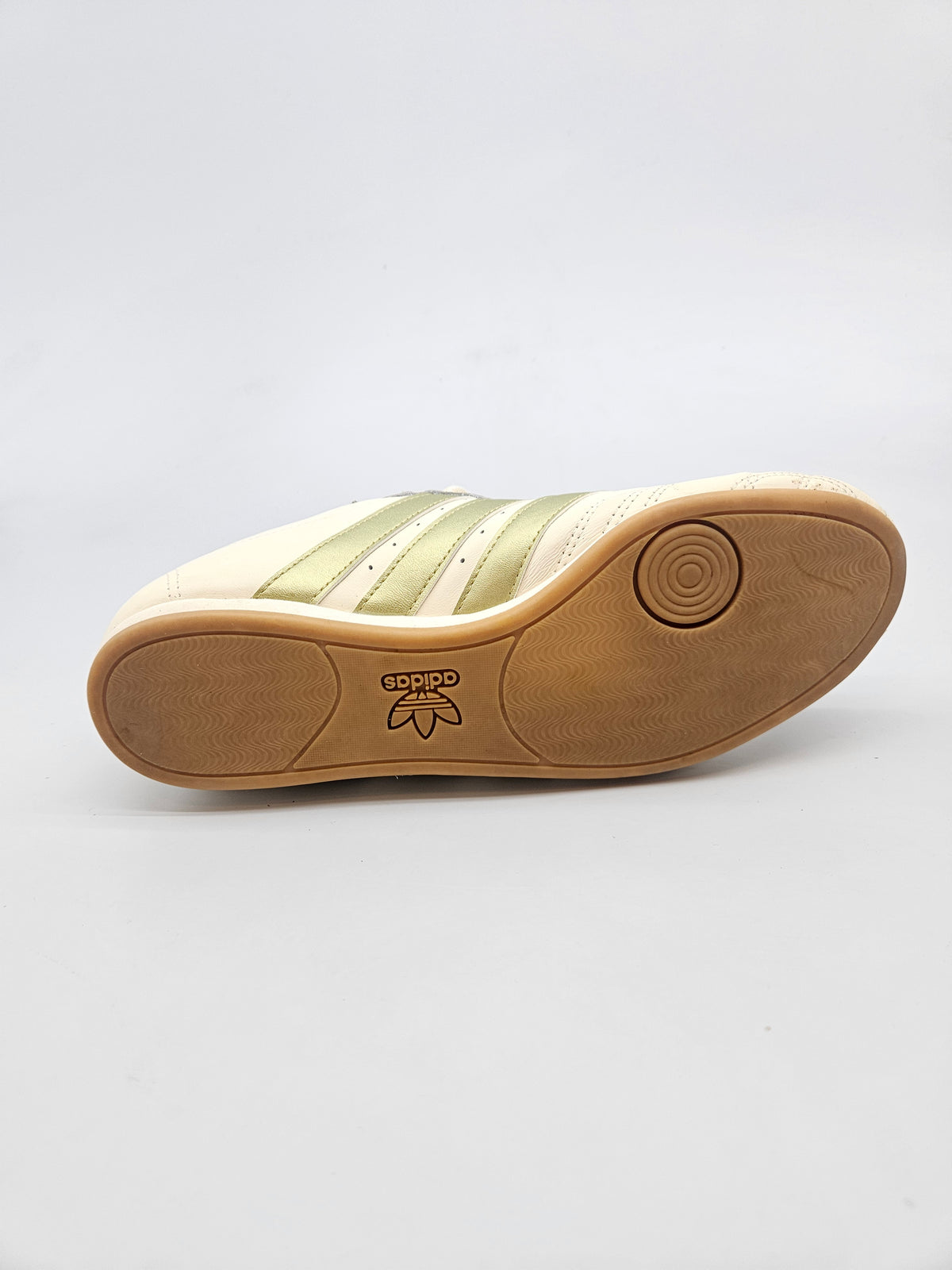 ADIDAS NOVI ORIGINAL PATIKI BR 40