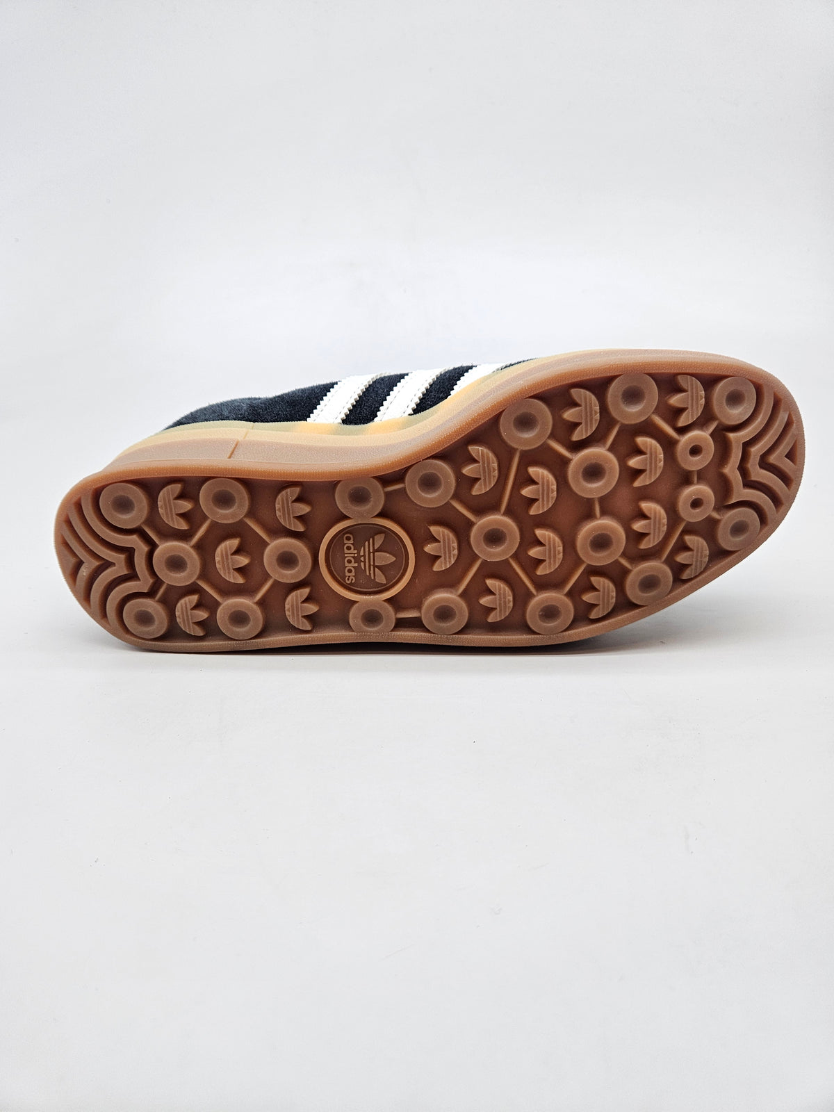 ADIDAS NOVI ORIGINAL PATIKI BR 39