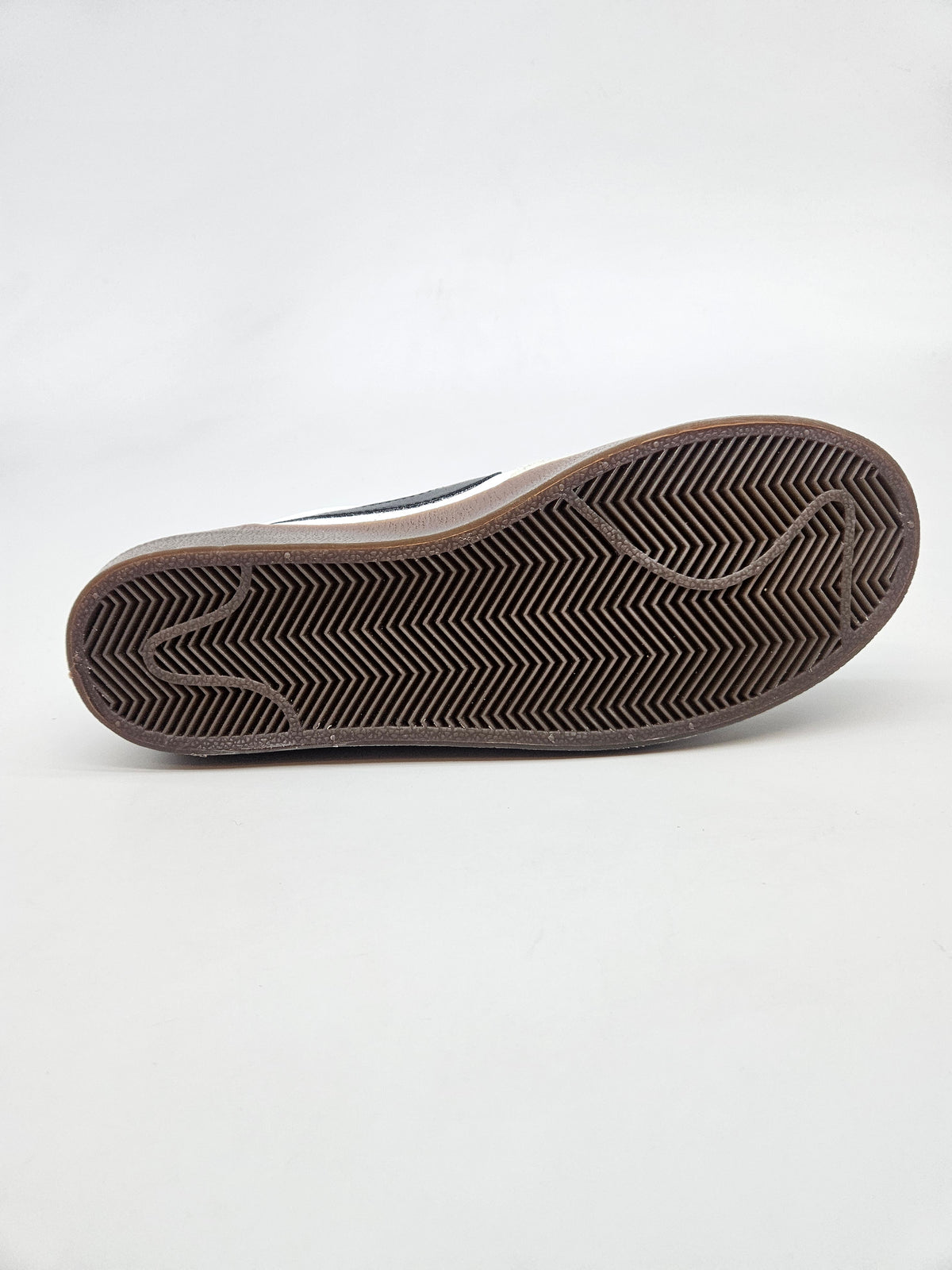NIKE NOVI ORIGINAL PATIKI BR 38.5
