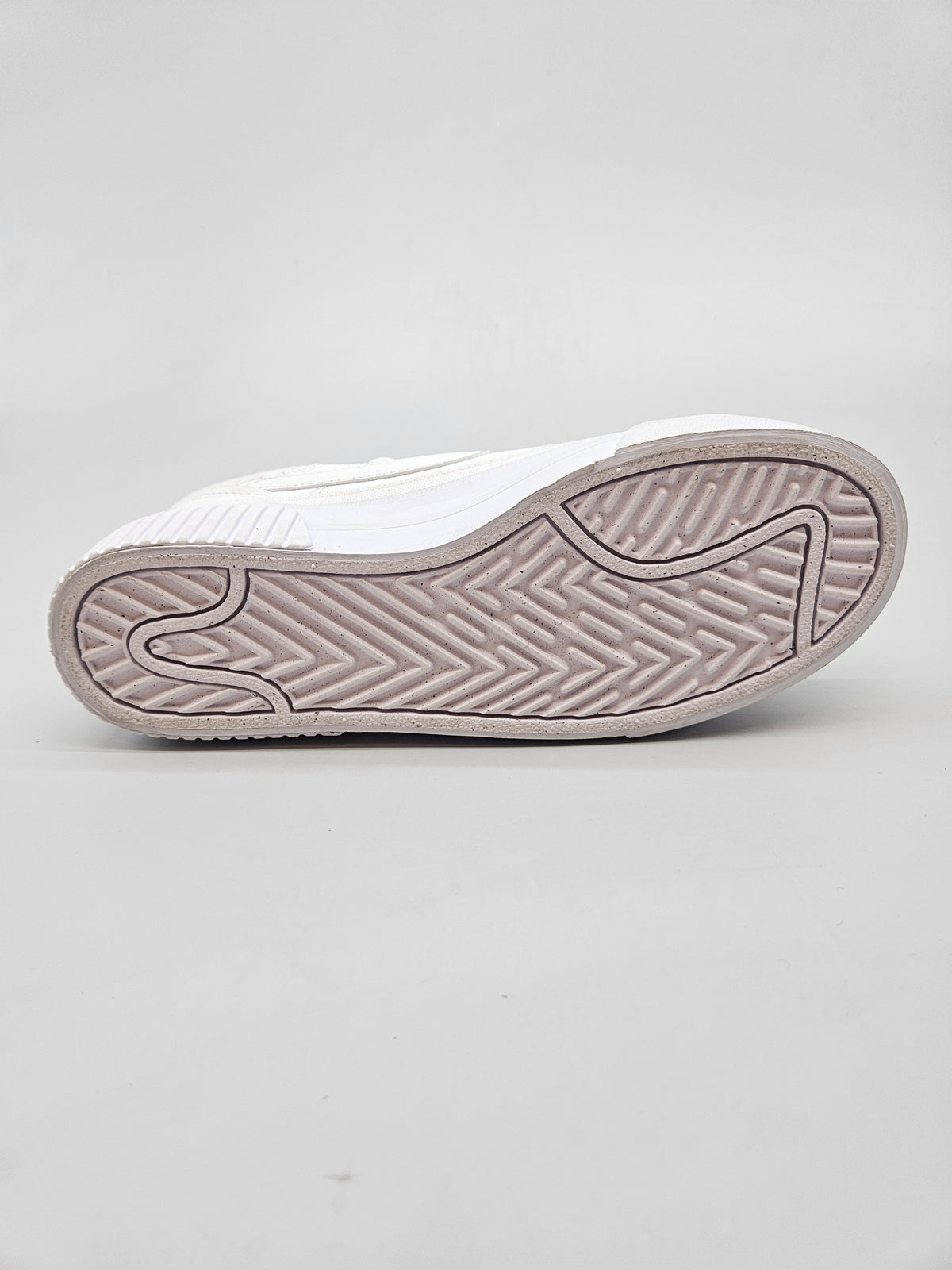 NIKE NOVI ORIGINAL PATIKI BR 38