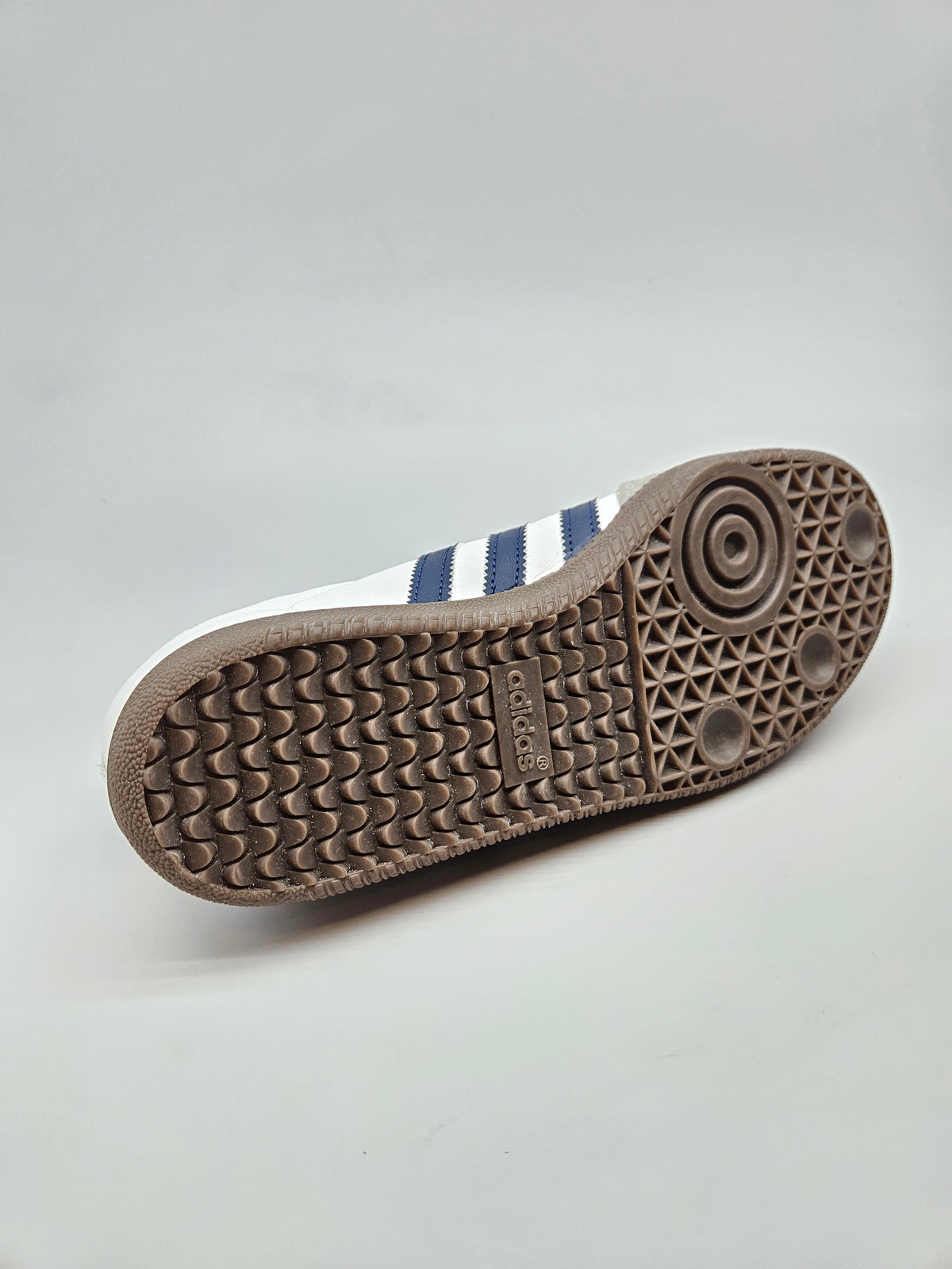 ADIDAS NOVI ORIGINAL PATIKI BR 39