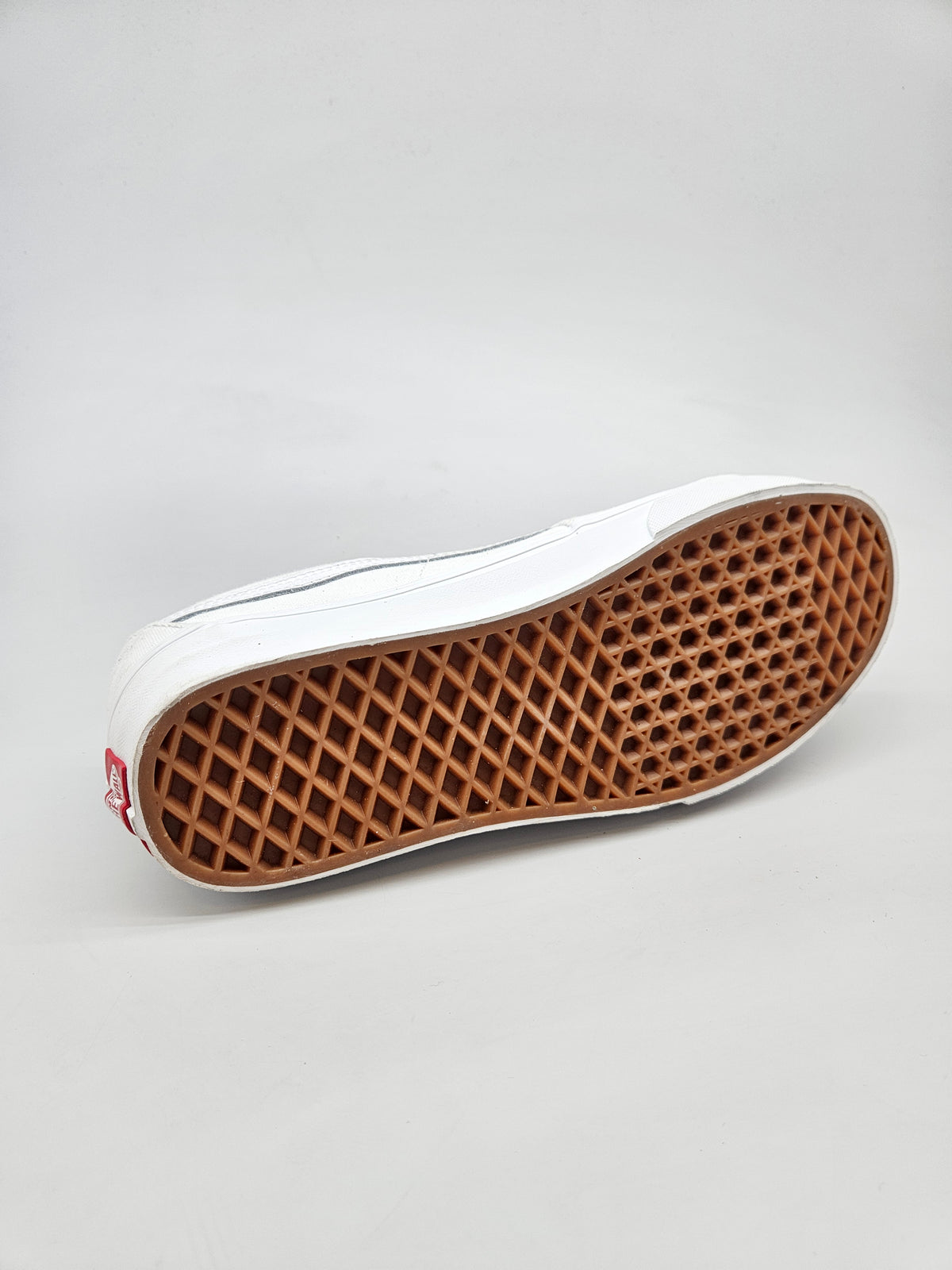 VANS NOVI ORIGINAL PATIKI BR 40