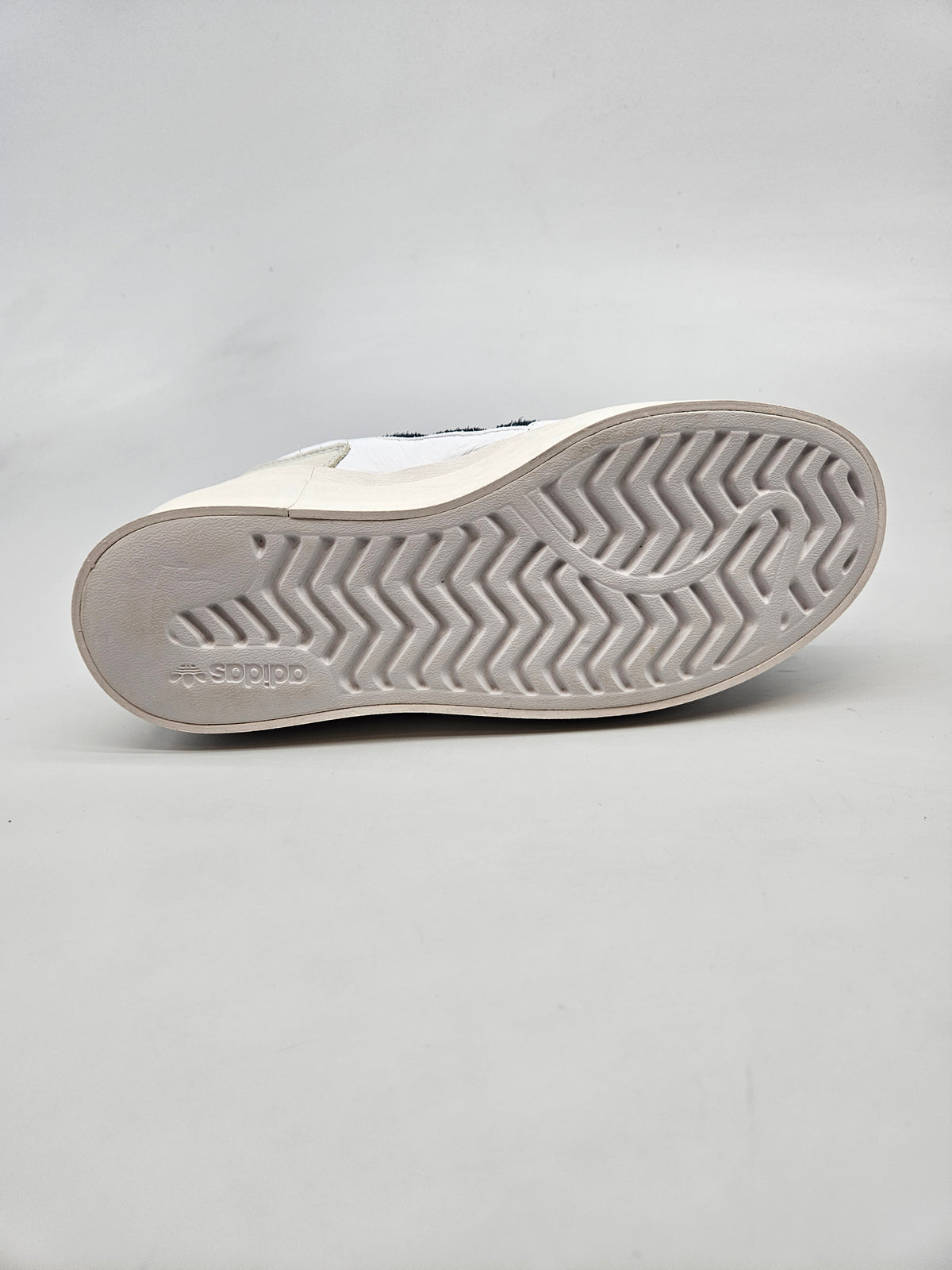 ADIDAS NOVI ORIGINAL PATIKI BR 38