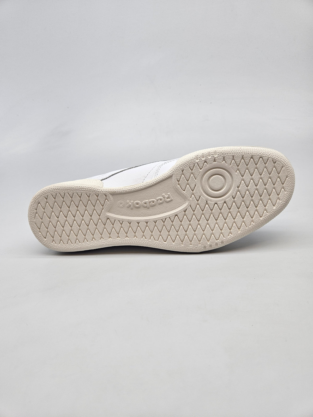 REEBOK NOVI ORIGINAL PATIKI BR 39