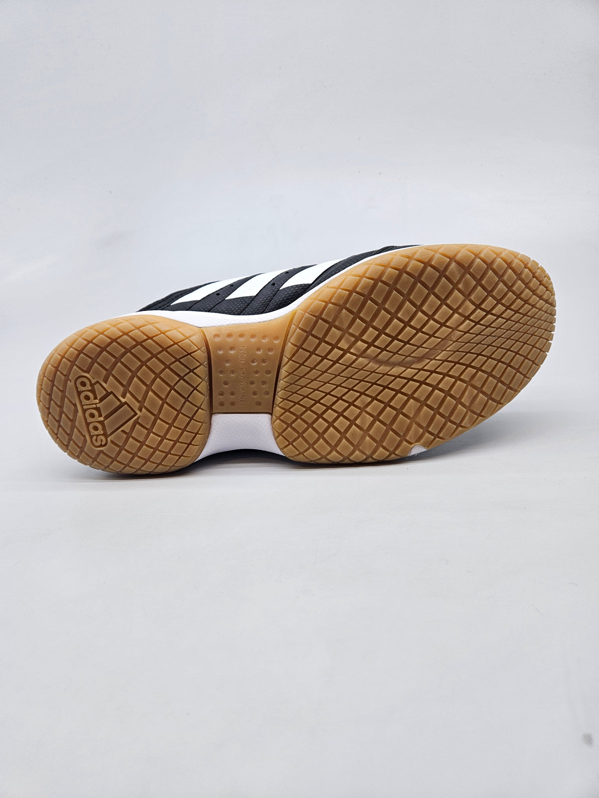 ADIDAS NOVI ORIGINAL PATIKI BR 40