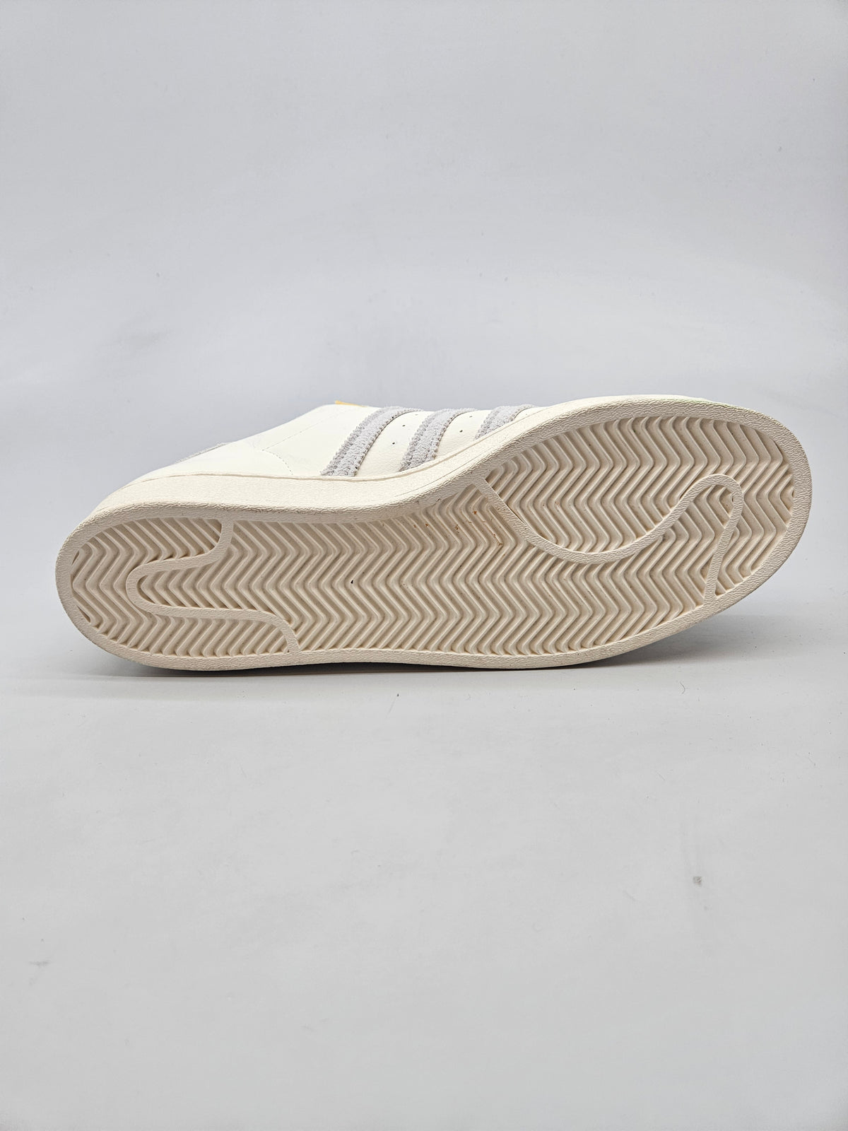 ADIDAS NOVI ORIGINAL PATIKI BR 45