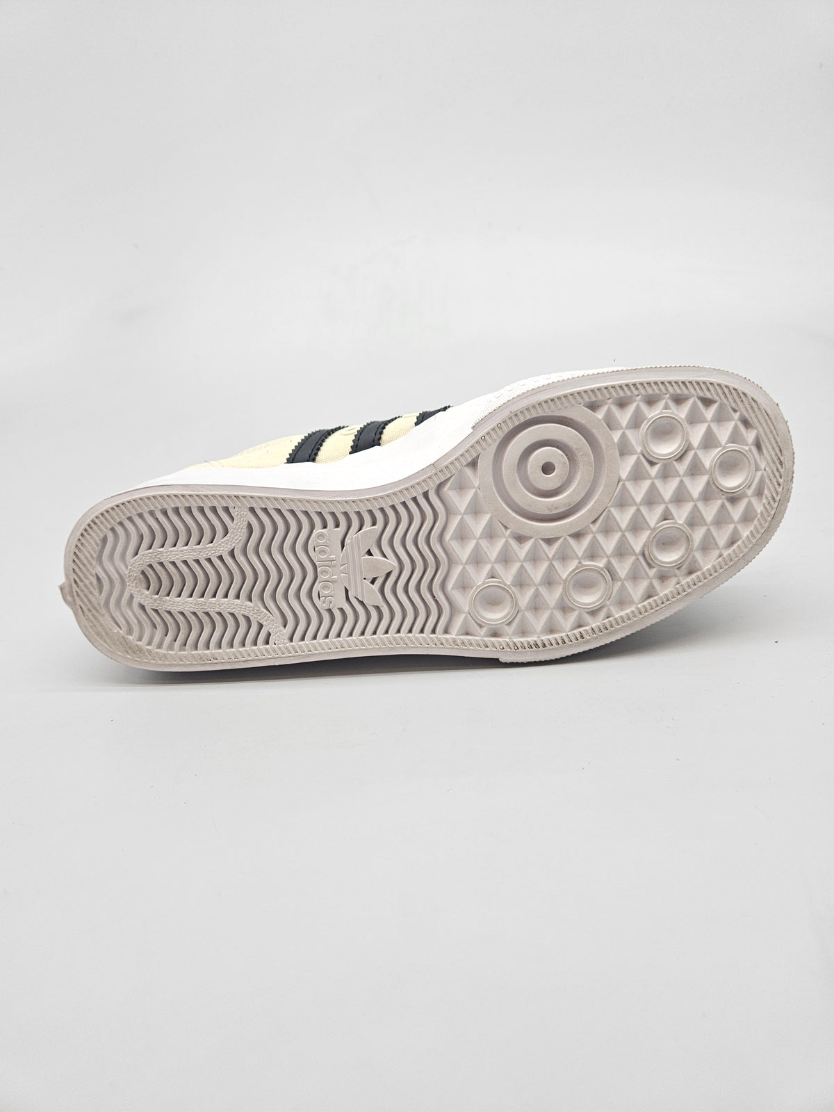 ADIDAS NOVI ORIGINAL PATIKI BR 37