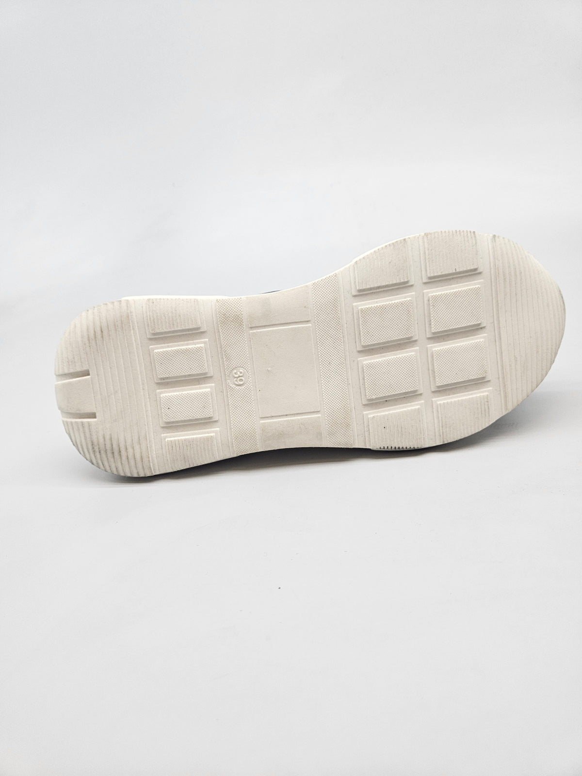 STEVE MADDEN NOVI ORIGINAL PATIKI BR 39