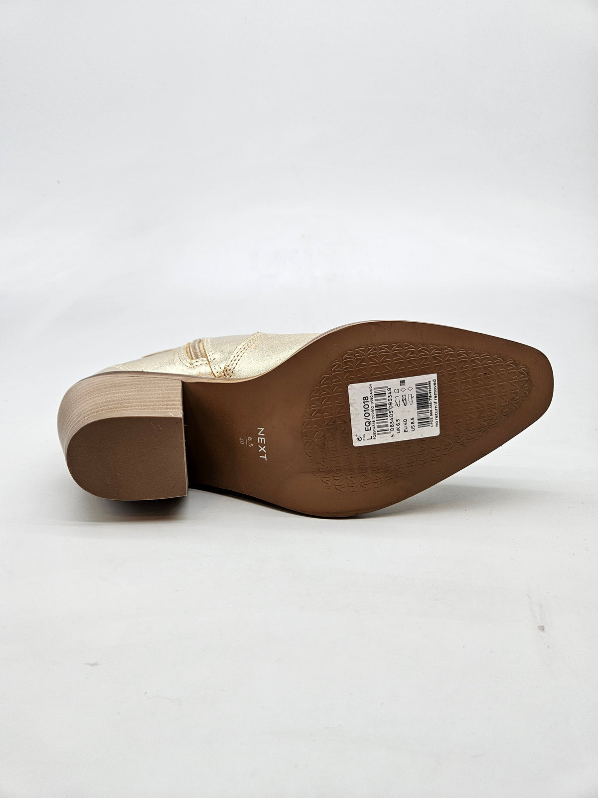 NEXT NOVI ORIGINAL CIZMI BR 40