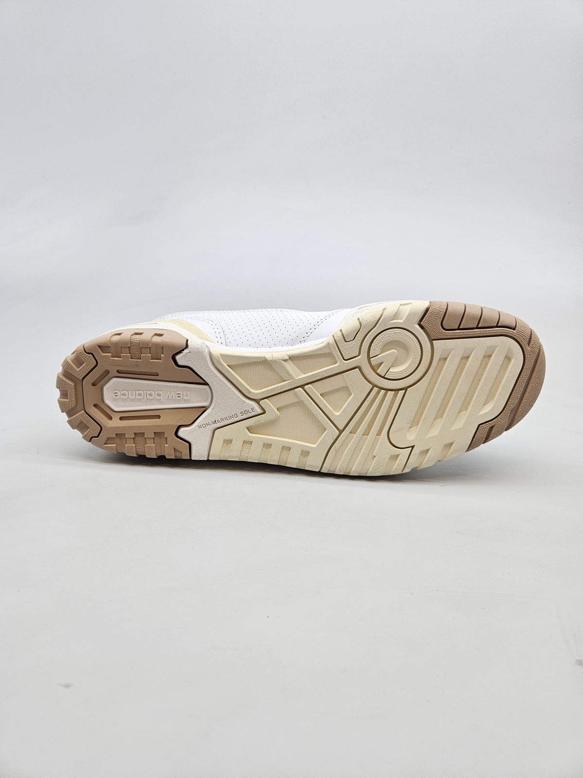 NEW BALANCE NOVI ORIGINAL PATIKI BR 40.5