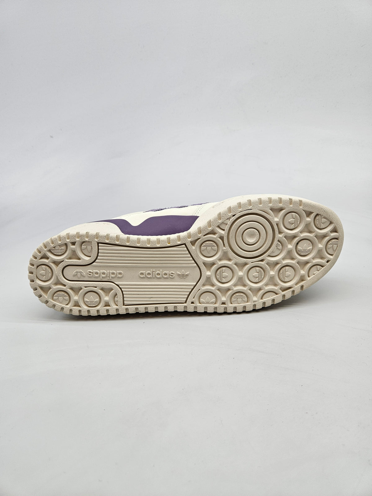 ADIDAS NOVI ORIGINAL PATIKI BR 41