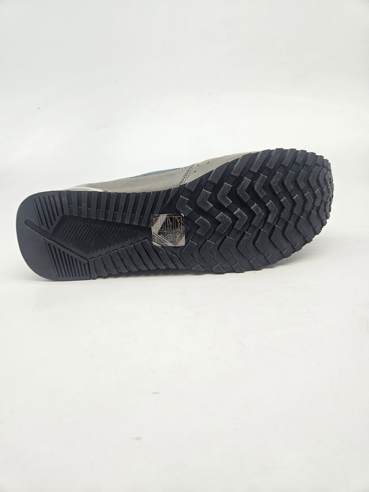 CARRERA NOVI ORIGINAL PATIKI BR 44