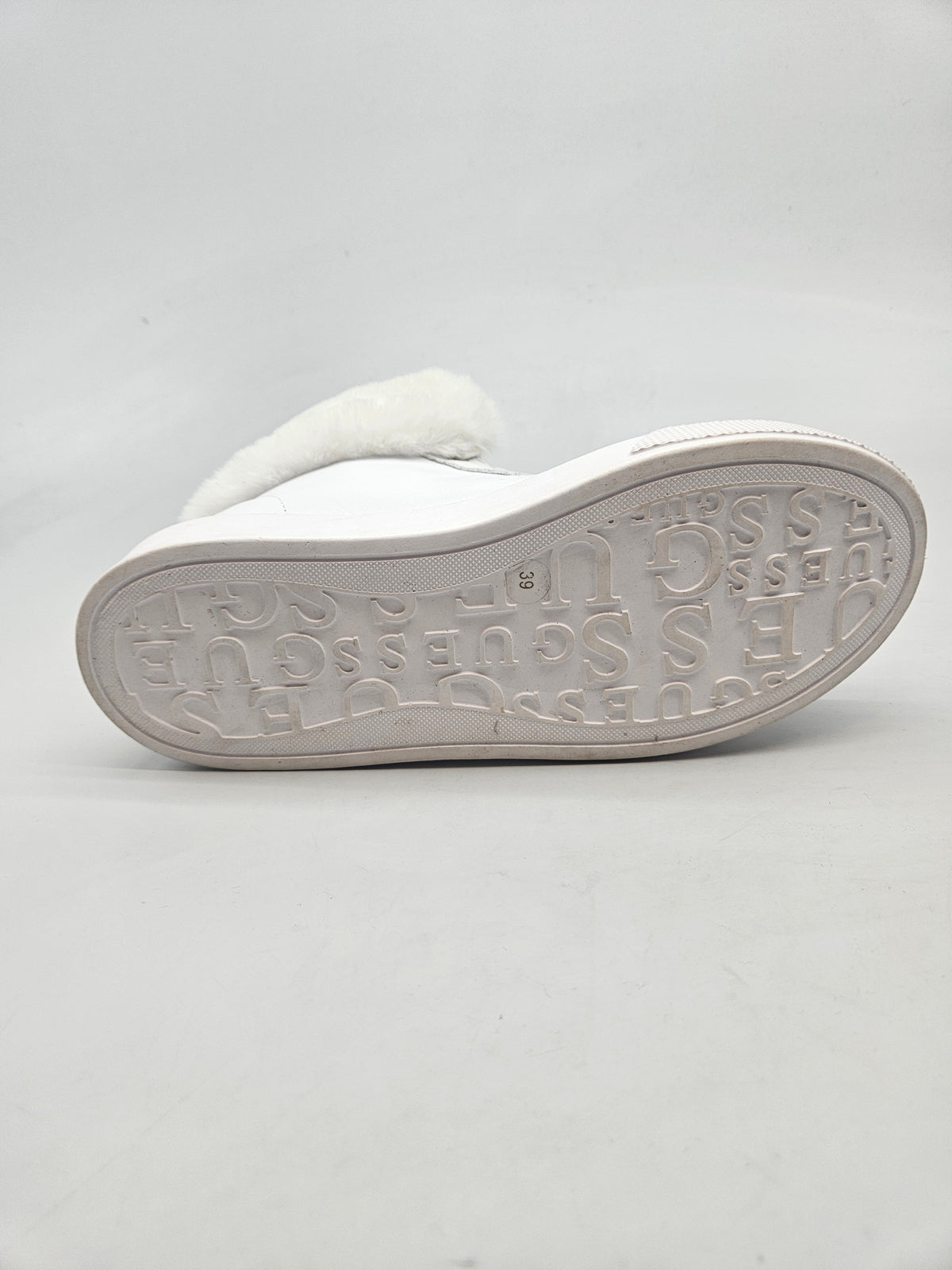 GUESS ORIGINAL CIZMI BR 39