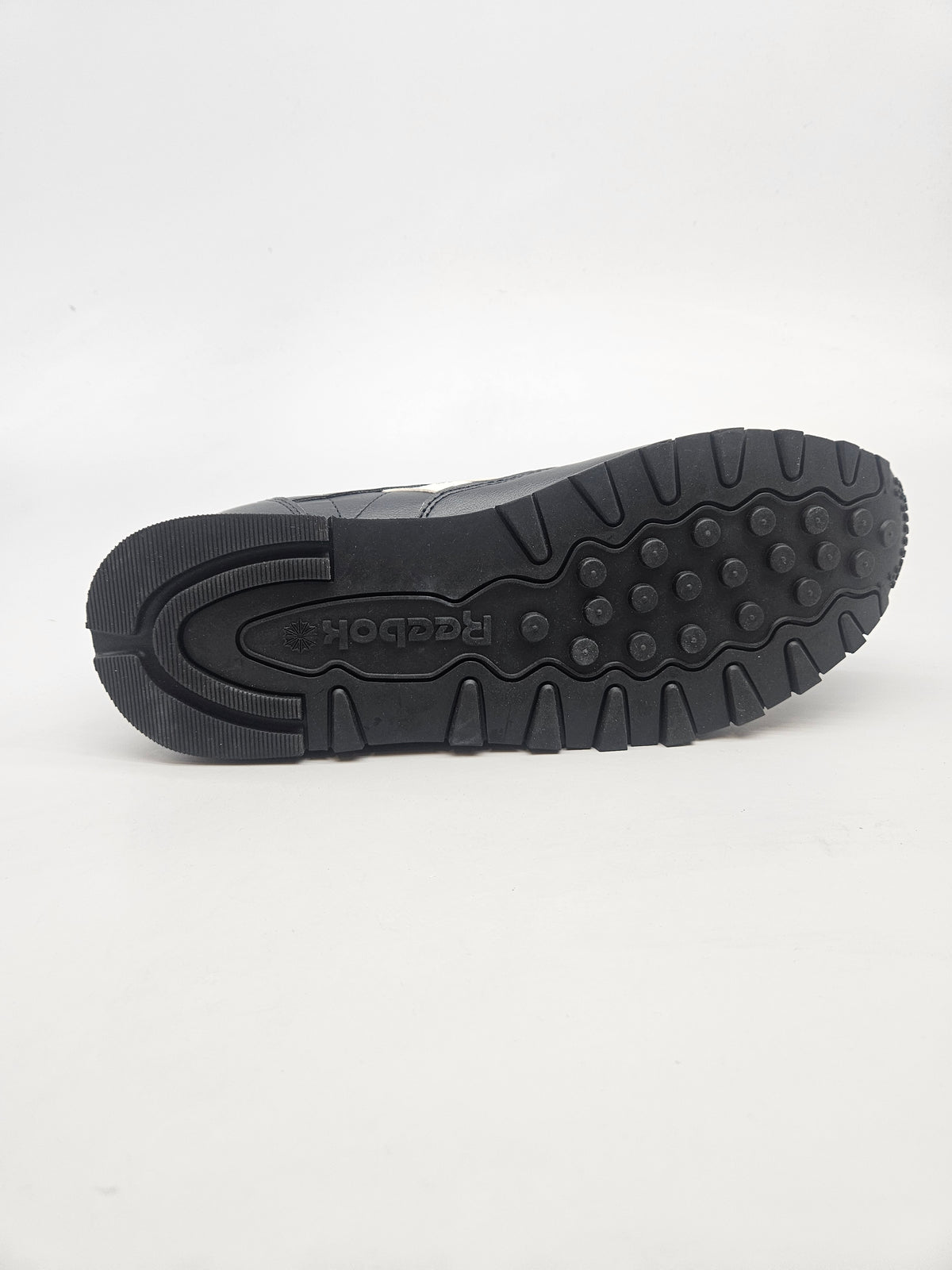 REEBOK NOVI ORIGINAL PATIKI BR 44.5