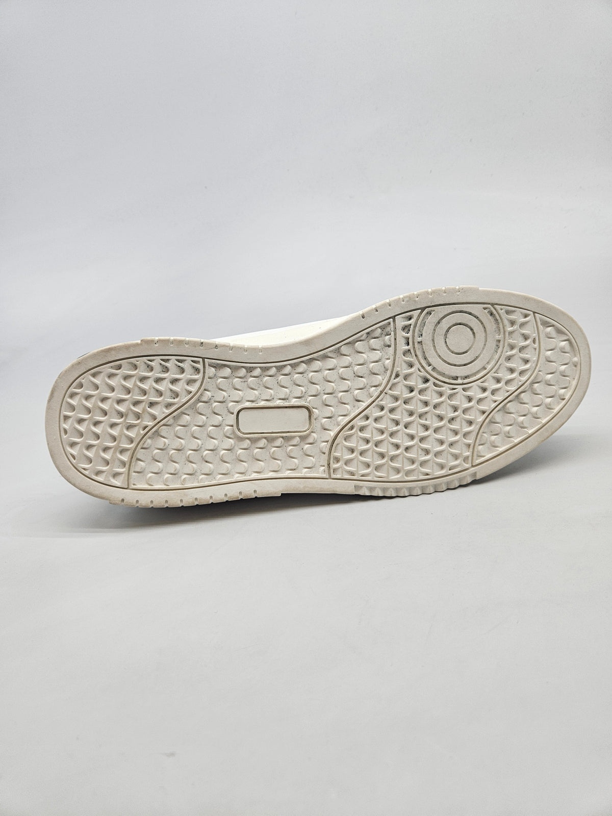 PIER ONE NOVI ORIGINAL PATIKI BR 42