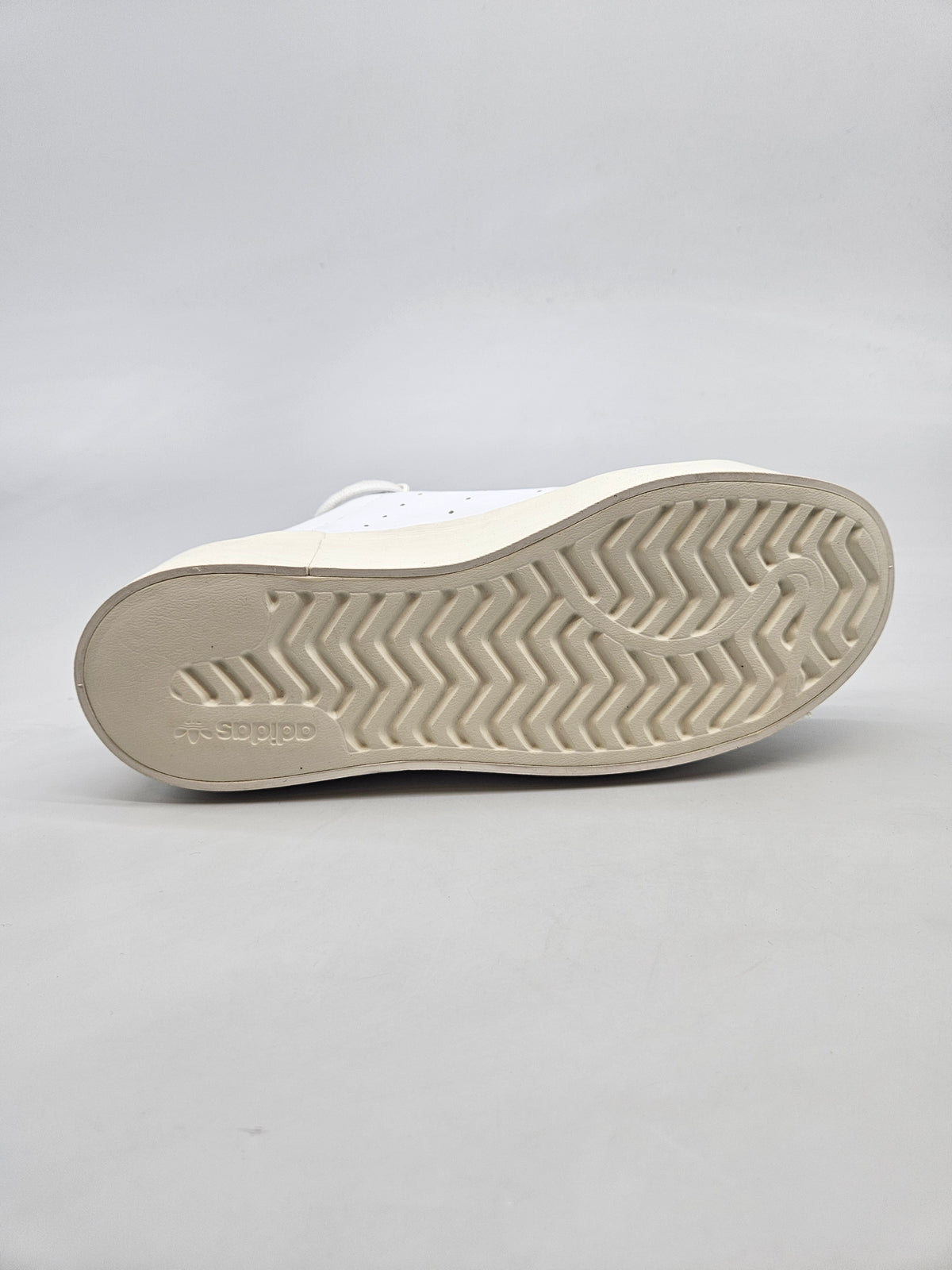 ADIDAS NOVI ORIGINAL PATIKI BR 39
