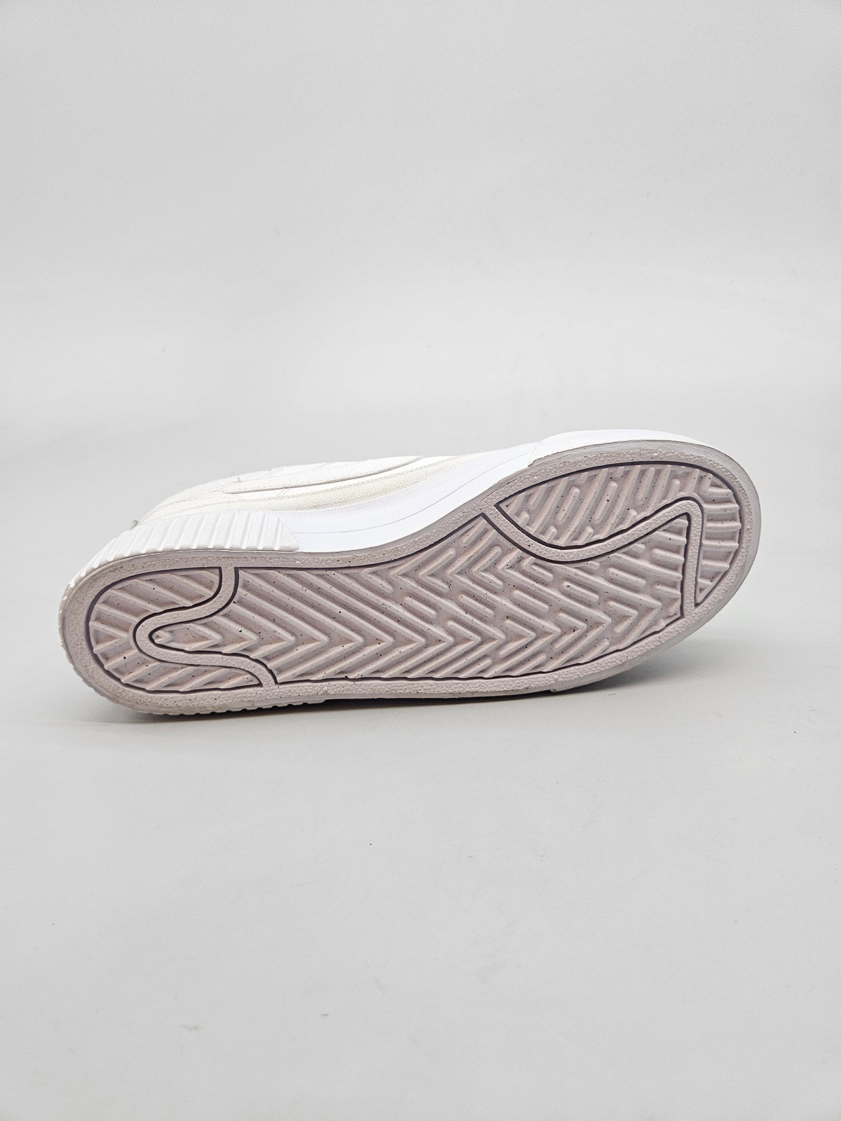 NIKE NOVI ORIGINAL PATIKI BR 37.5