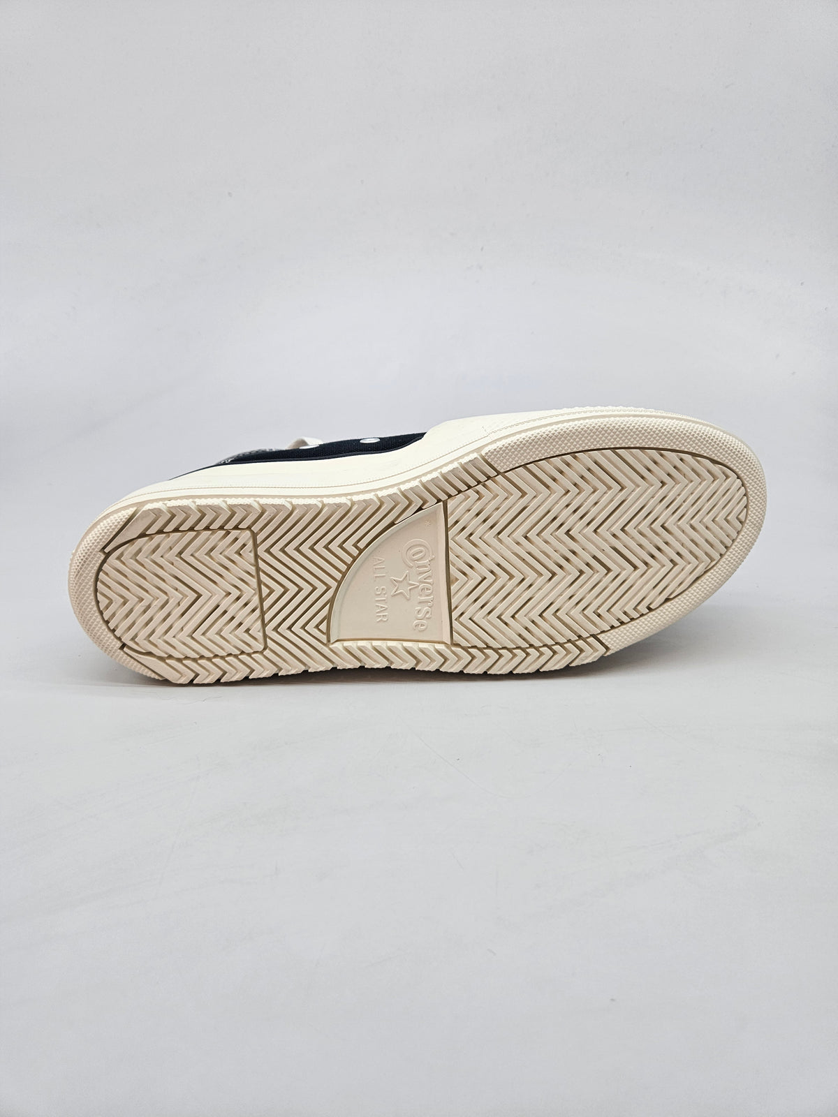 CONVERSE NOVI ORIGINAL PATIKI BR 40