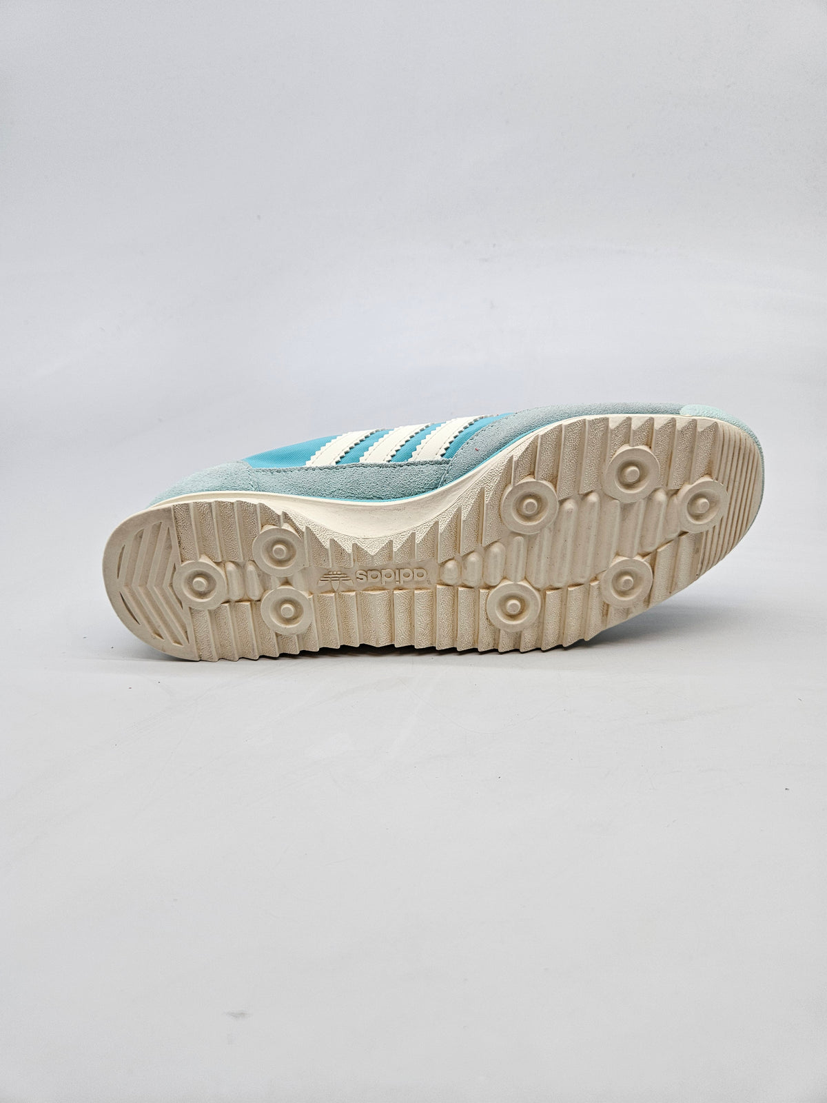 ADIDAS NOVI ORIGINAL PATIKI BR 39