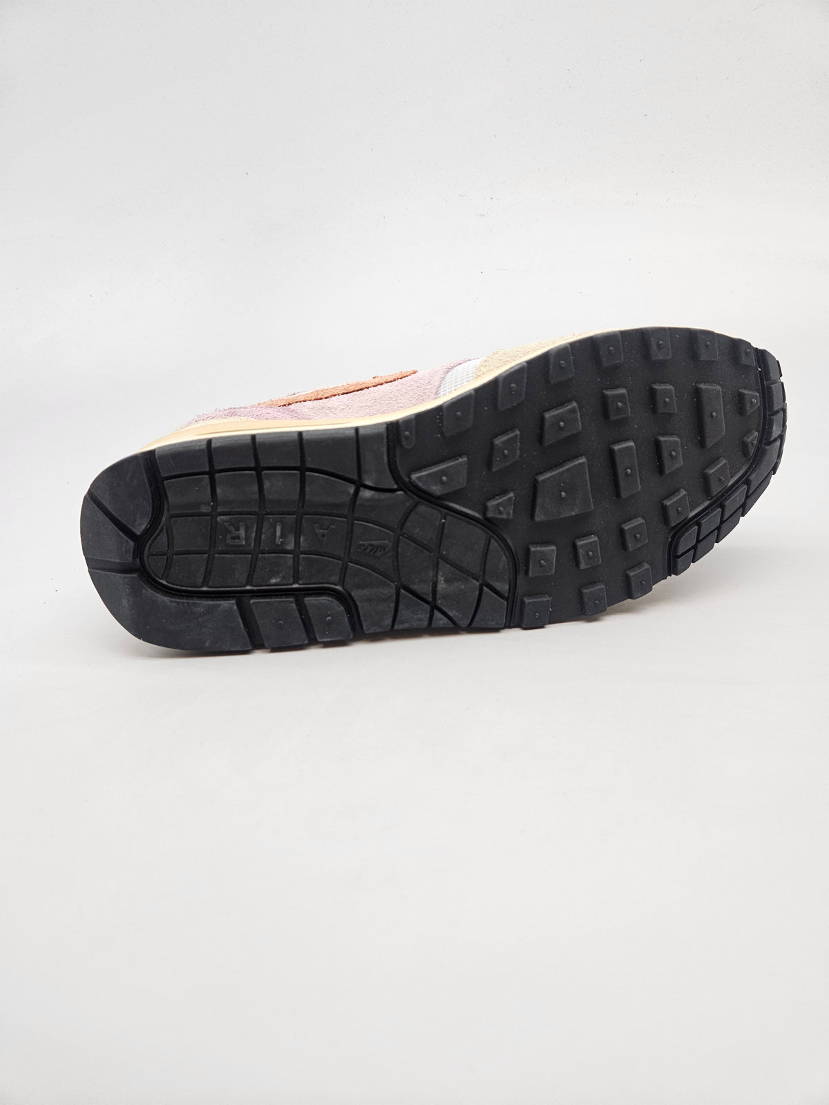 NIKE NOVI ORIGINAL PATIKI BR 40.5