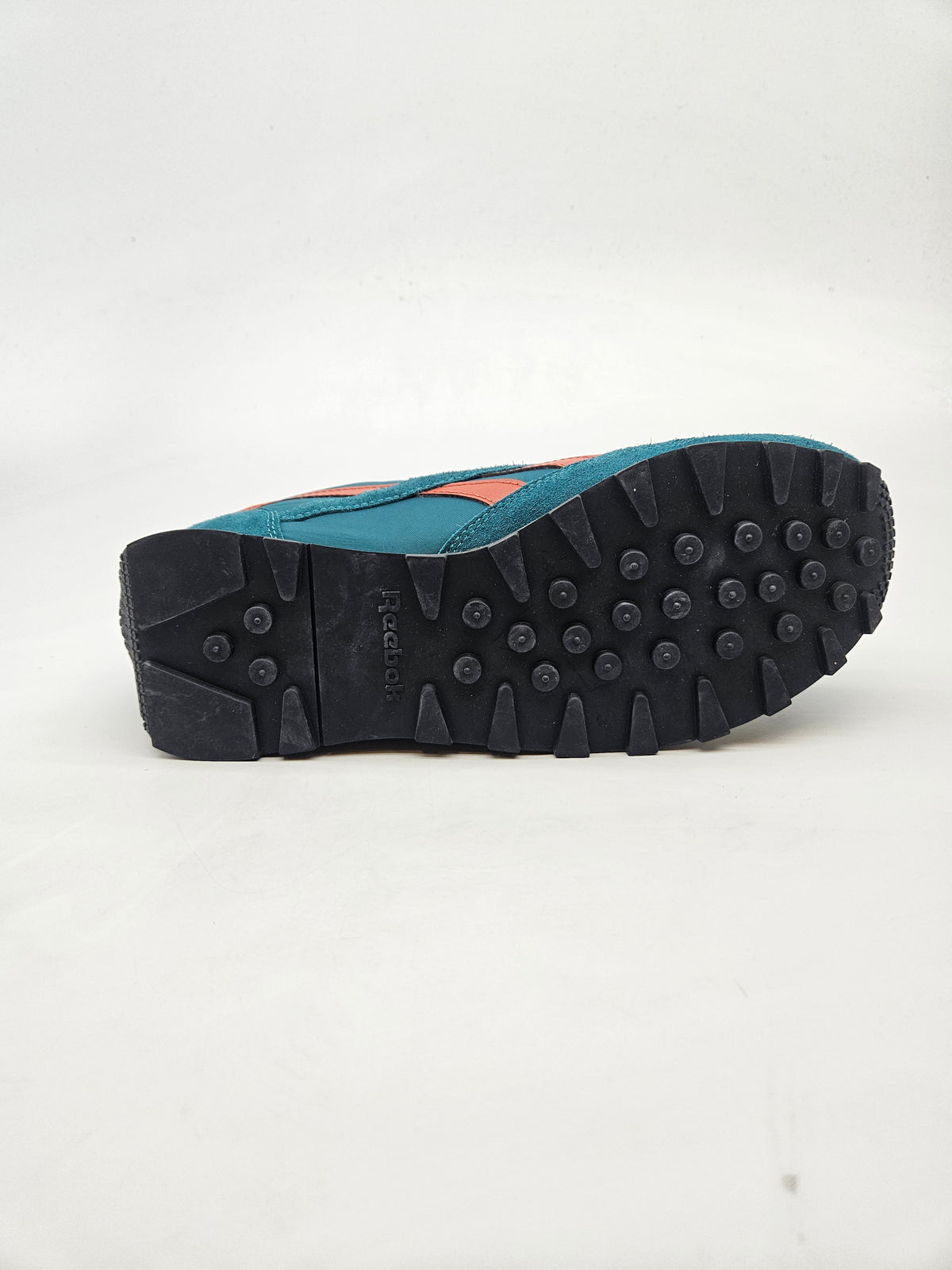 REEBOK NOVI ORIGINAL PATIKI BR 42