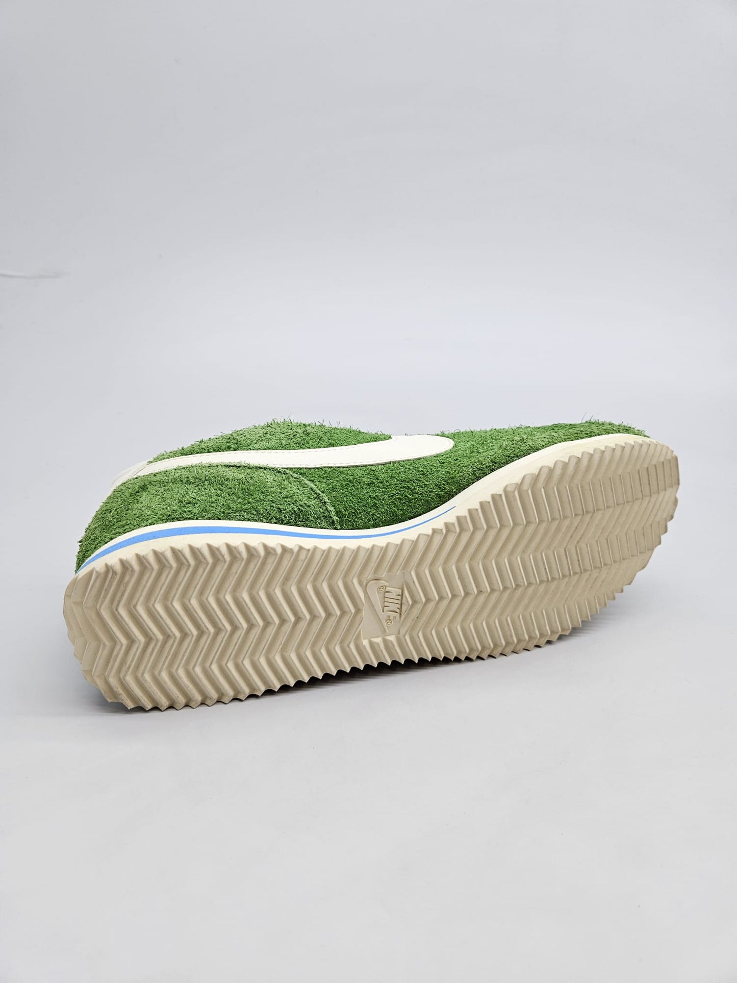 NIKE NOVI ORIGINAL PATIKI BR 39