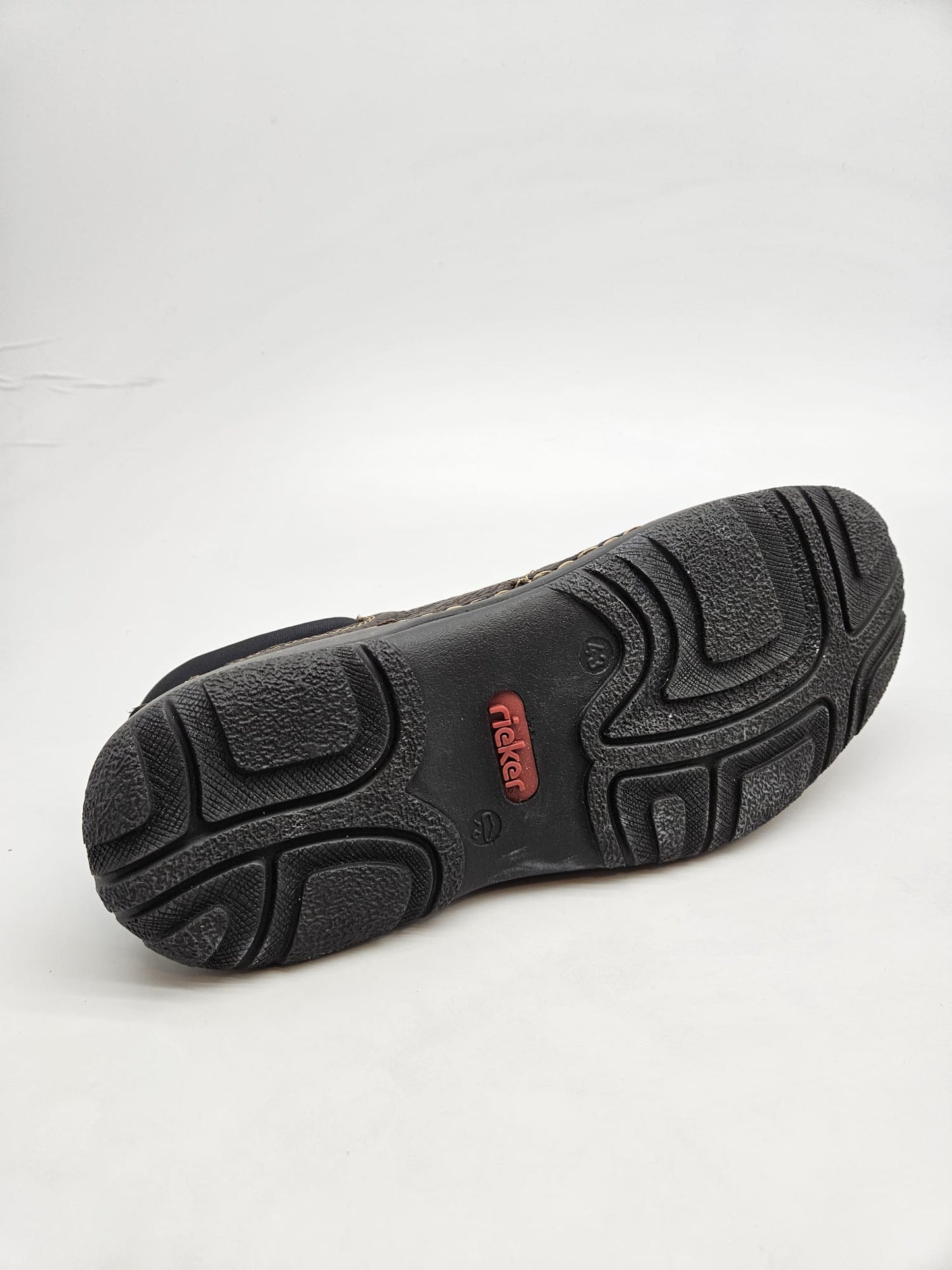 RIEKER NOVI ORIGINAL PATIKI BR 43