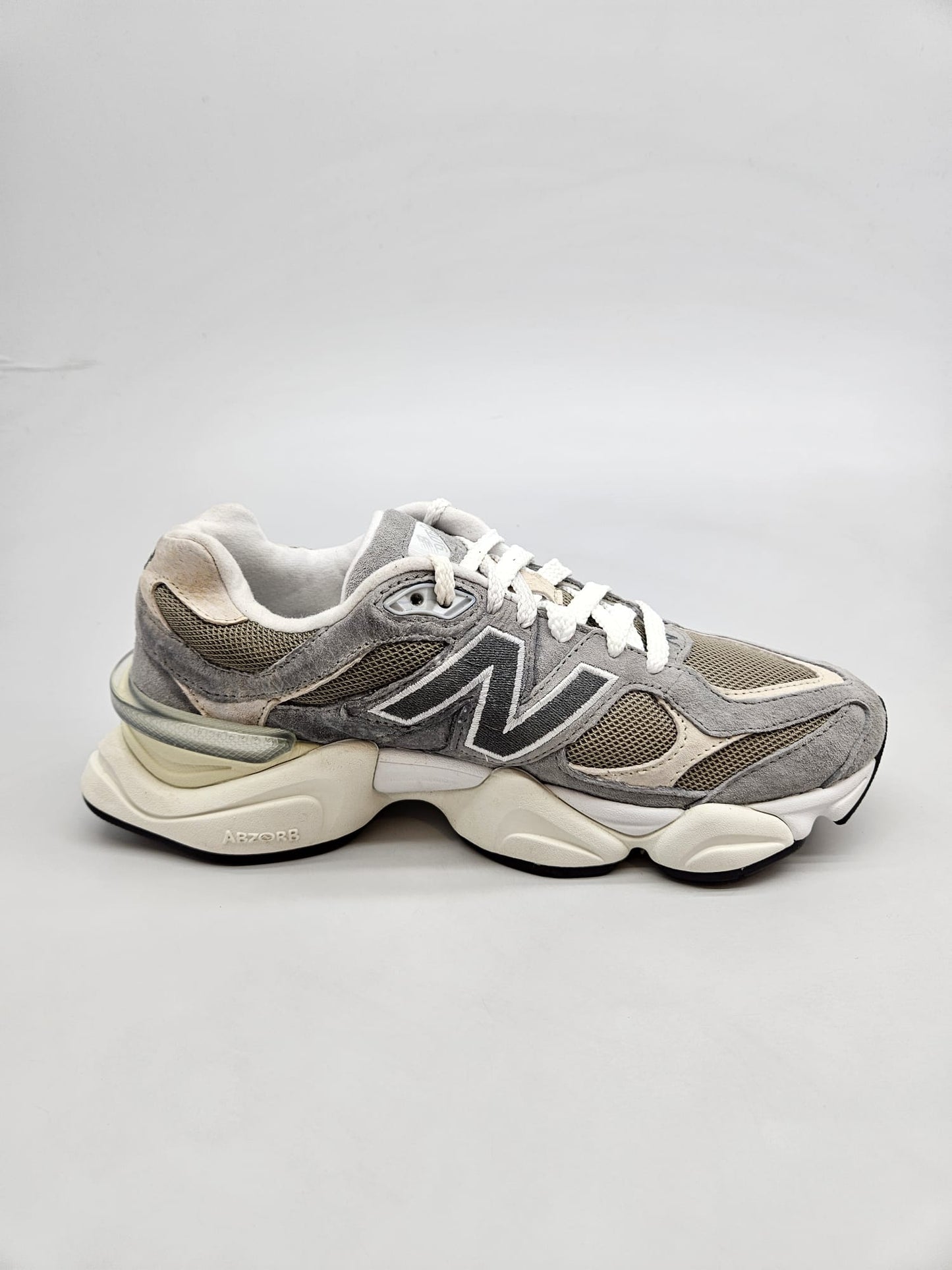 NEW BALANCE NOVI ORIGINAL PATIKI BR 41.5