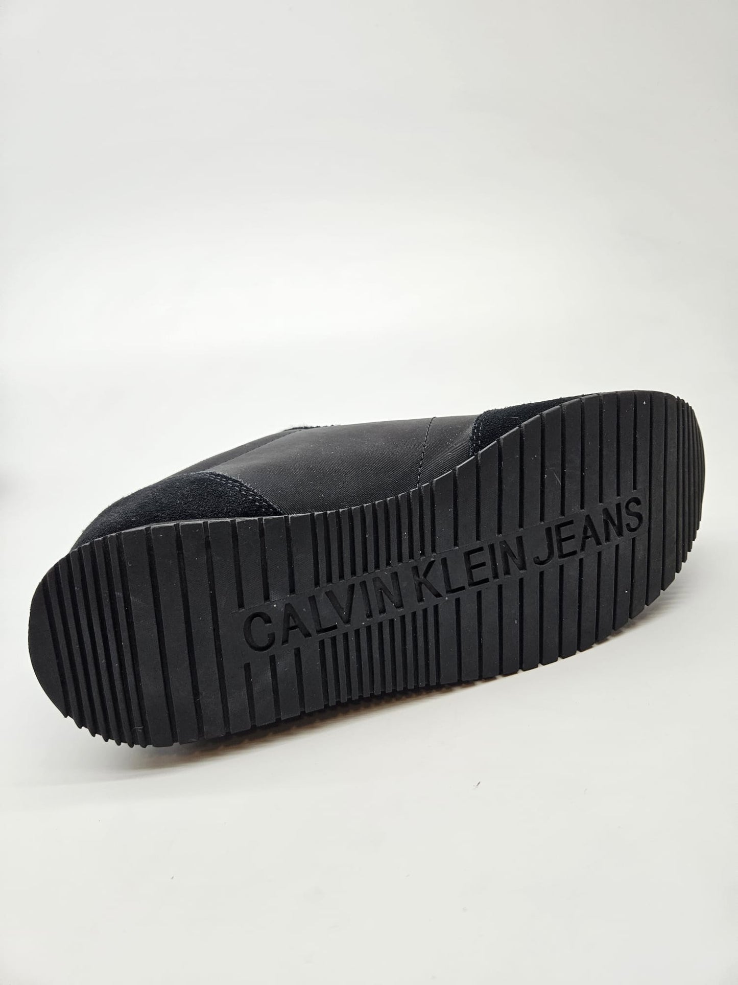 CALVIN KLEIN NOVI ORIGINAL PATIKI BR 39